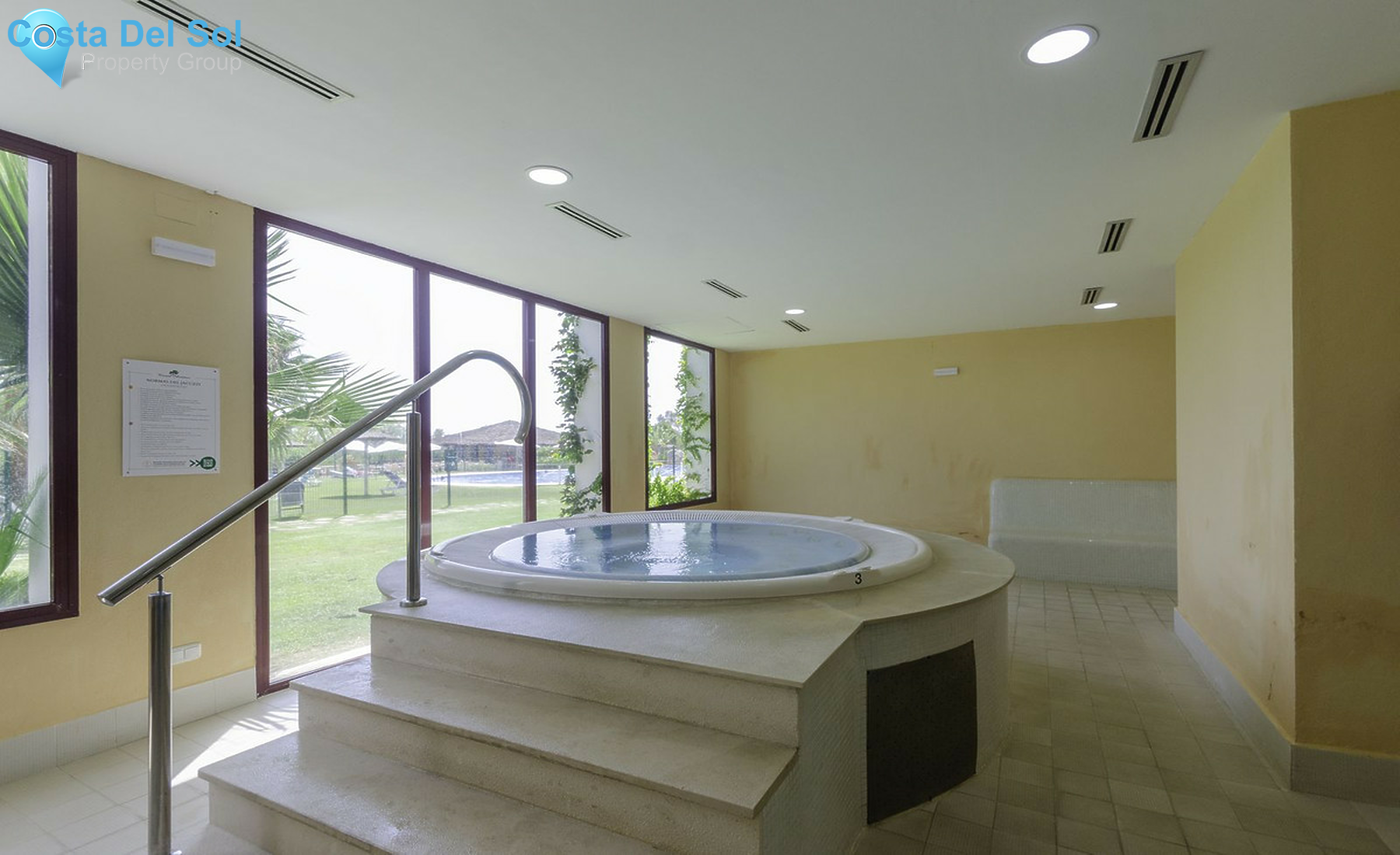 Top Floor Apartment in Benahavís-1412733