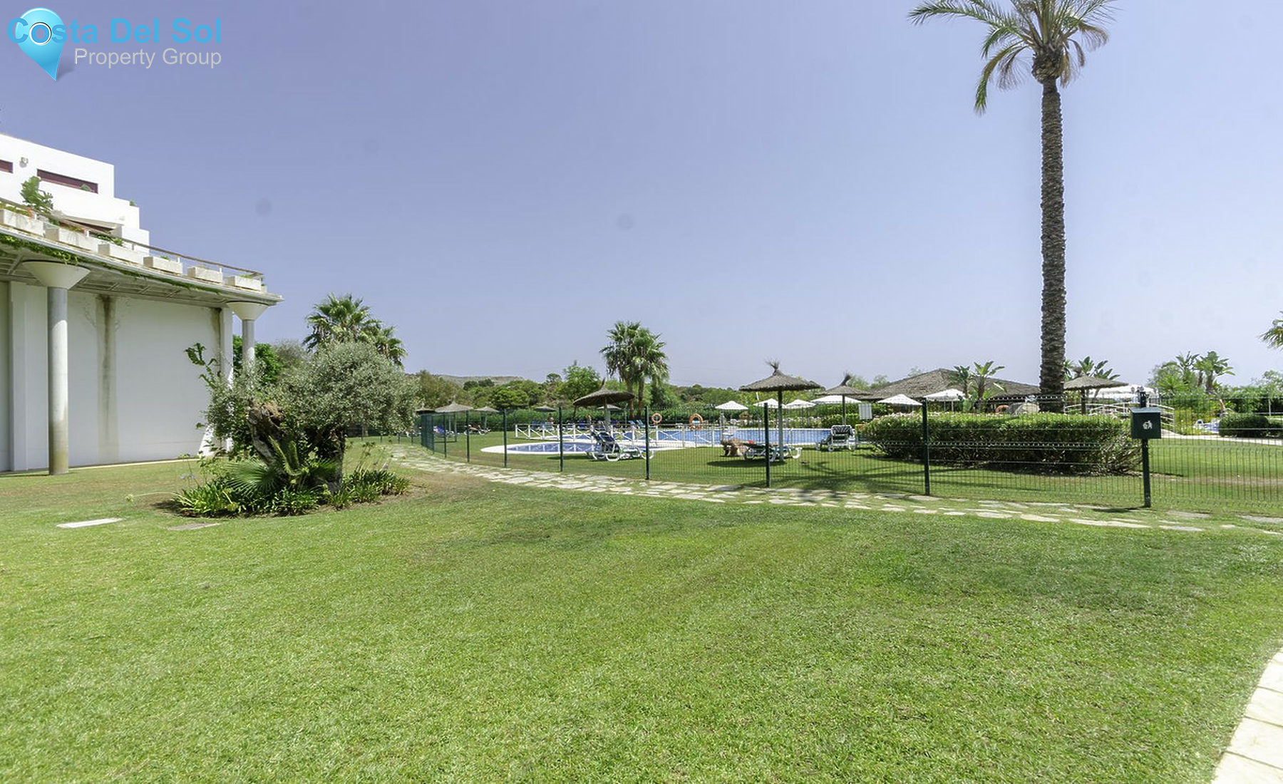 Top Floor Apartment in Benahavís-1412725