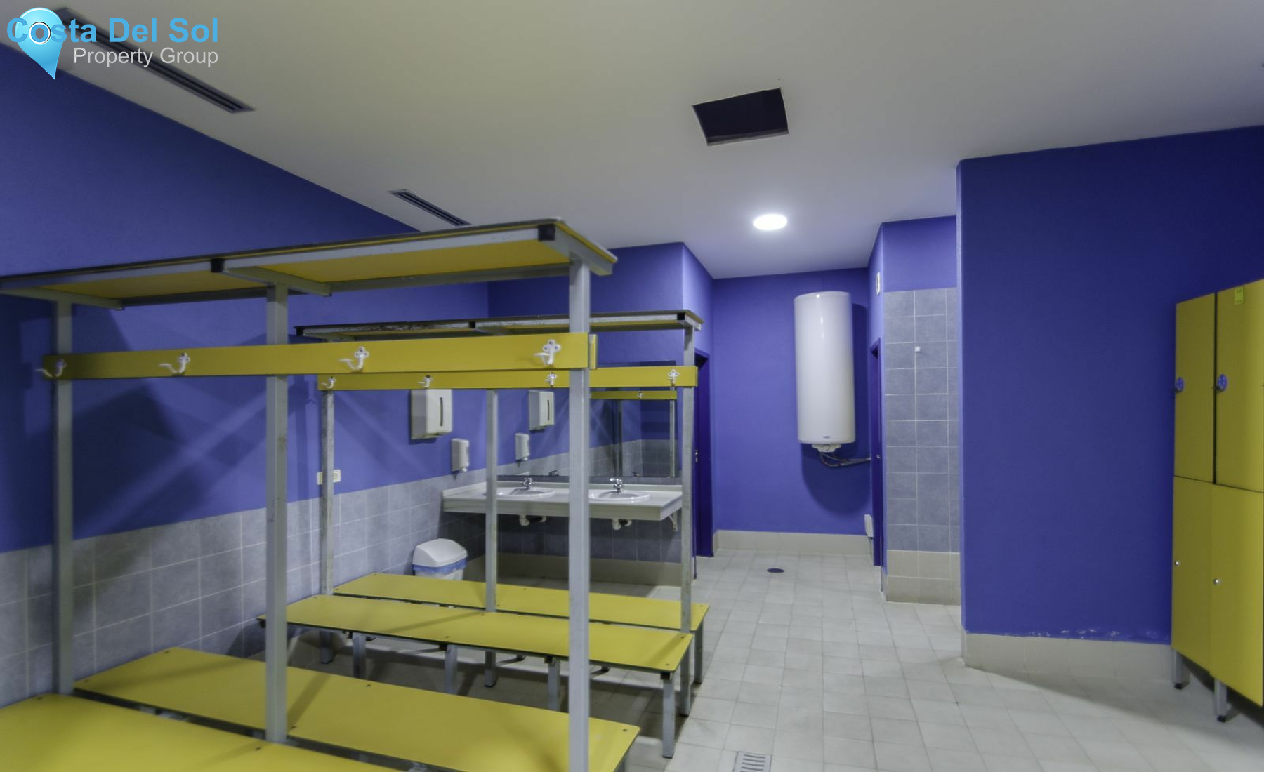 Top Floor Apartment in Benahavís-1474395