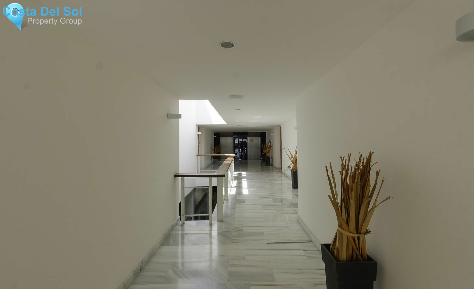 Top Floor Apartment in Benahavís-1474398