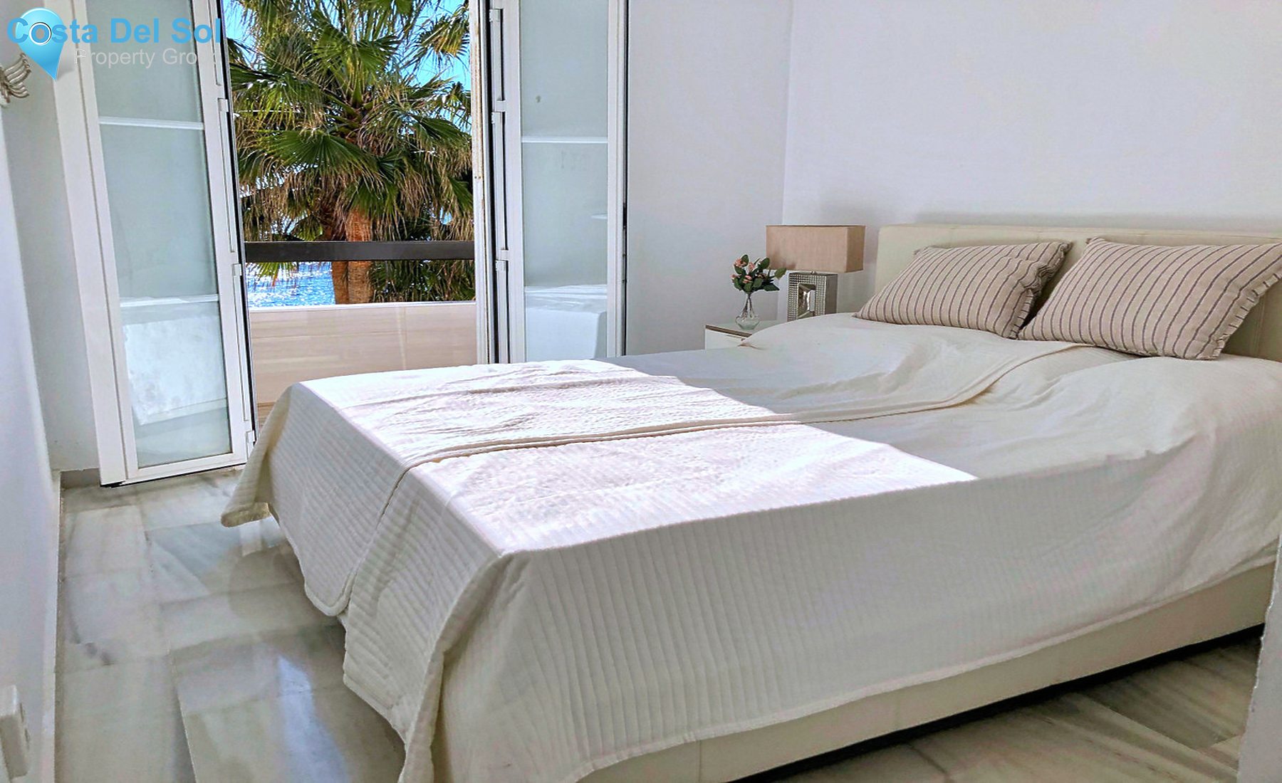Top Floor Apartment in Calahonda-1313386