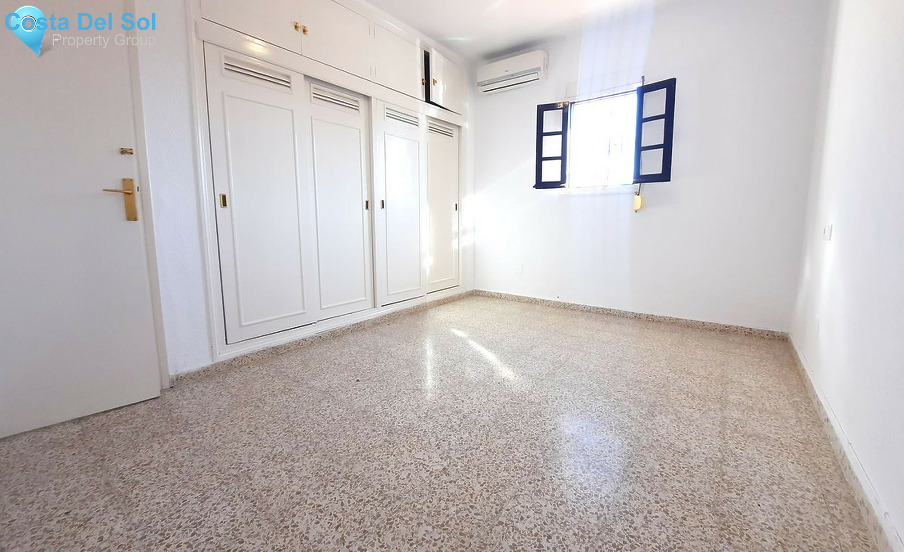 Top Floor Apartment in Calahonda-1523804