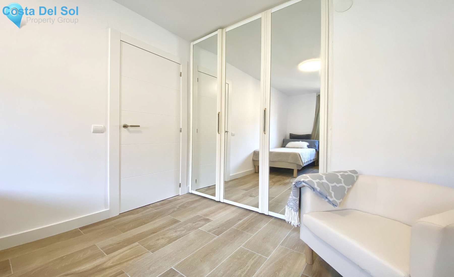 Top Floor Apartment in Calahonda-1141422