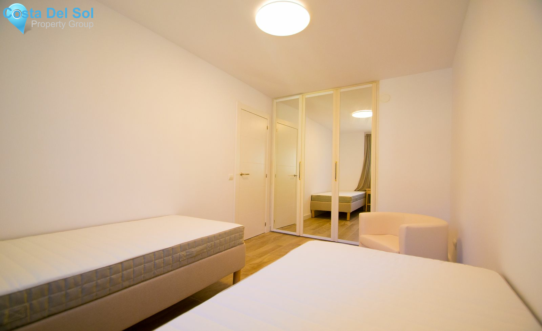 Top Floor Apartment in Calahonda-1170136