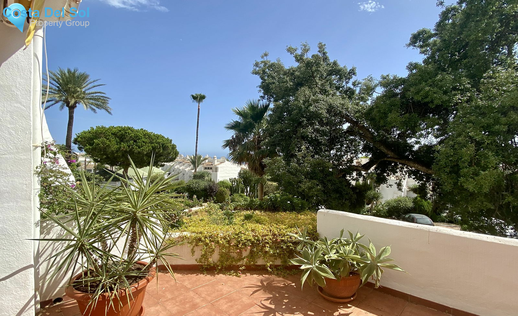 Top Floor Apartment in Calahonda-1450196