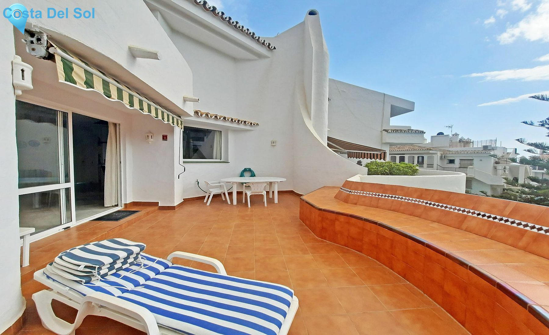 Top Floor Apartment in Calahonda