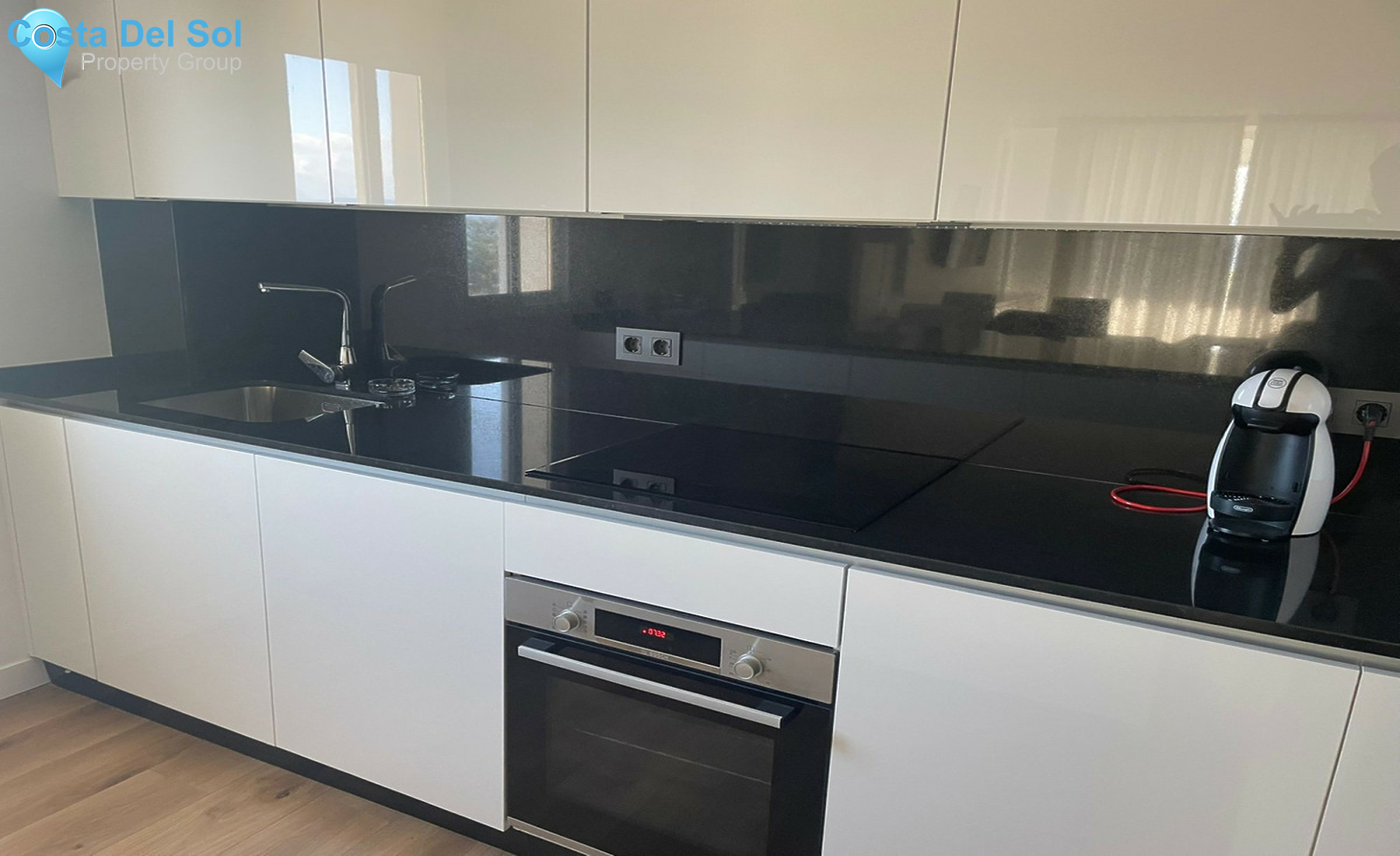 Top Floor Apartment in Estepona-1264696