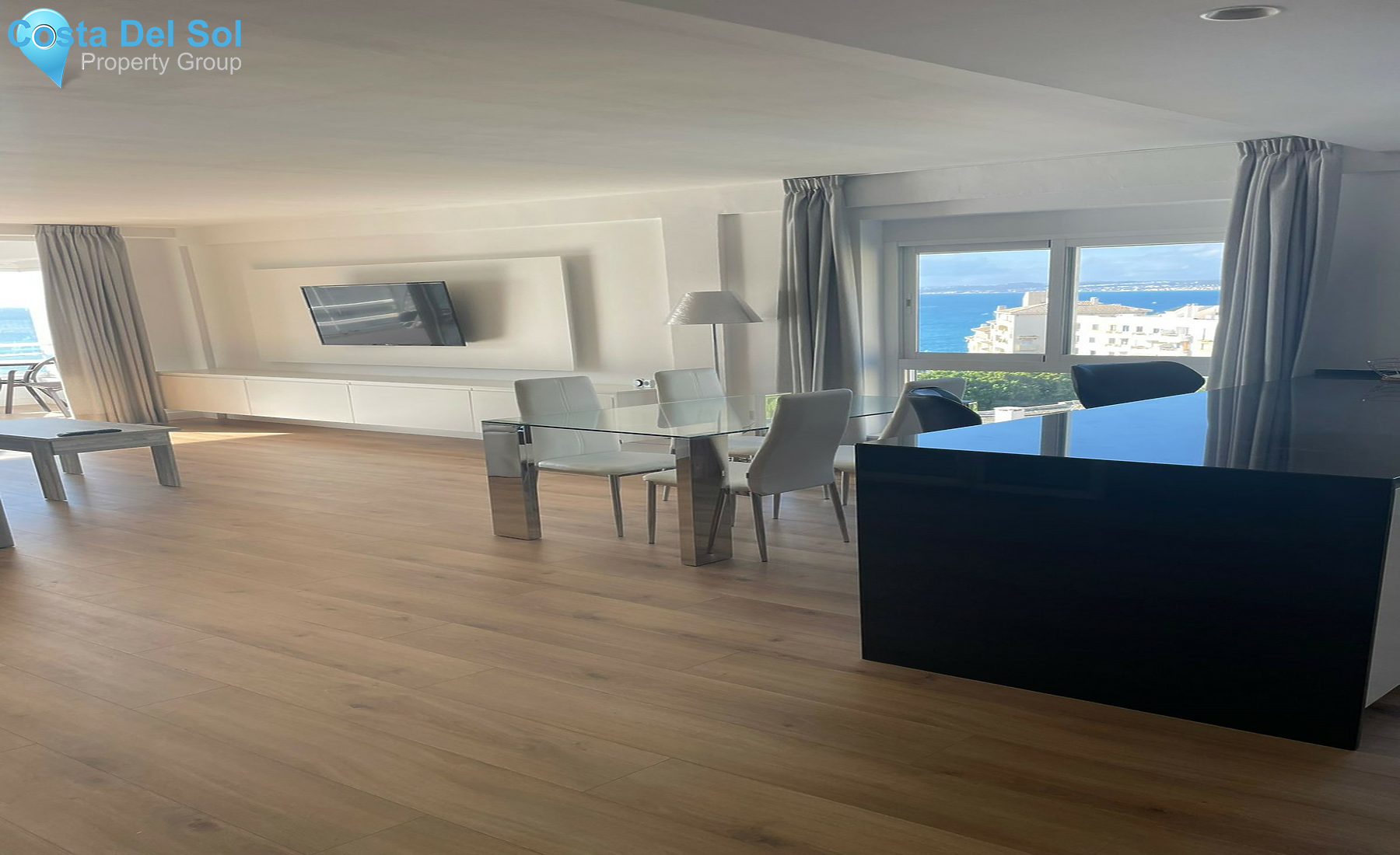 Top Floor Apartment in Estepona-1264687