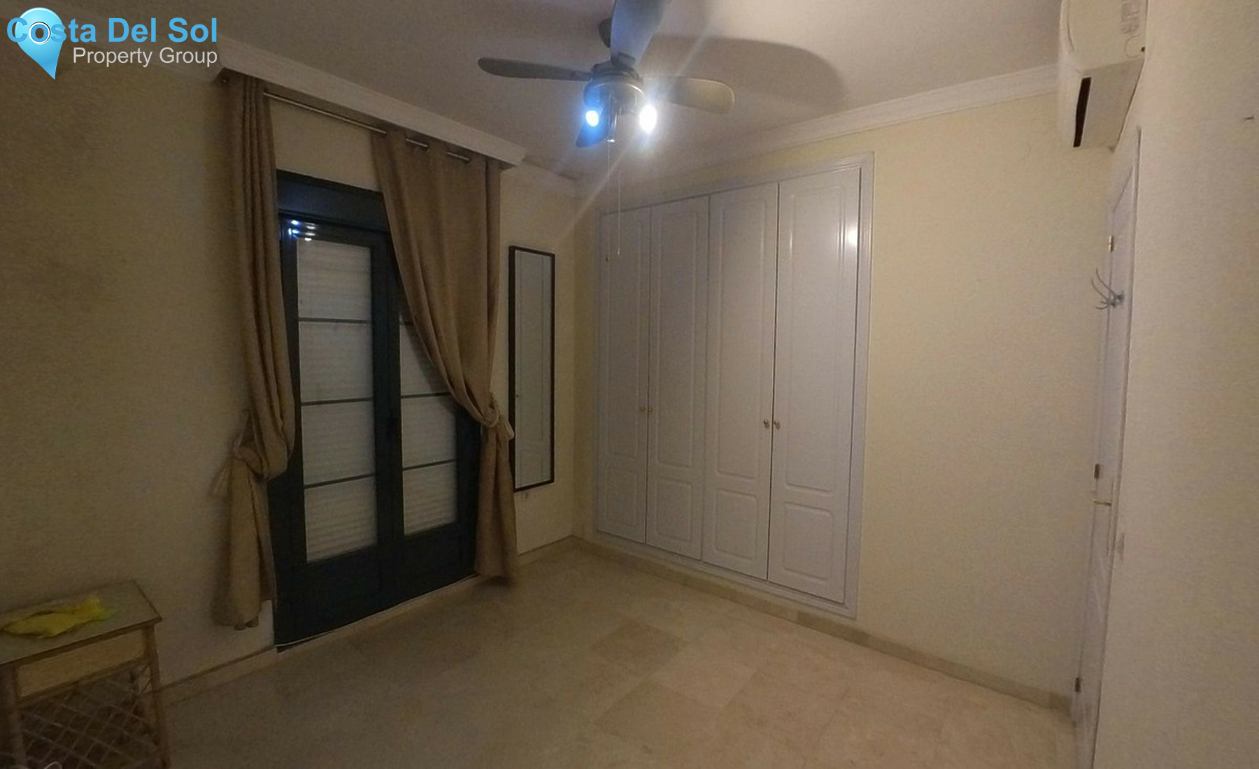 Top Floor Apartment in Estepona-1271626