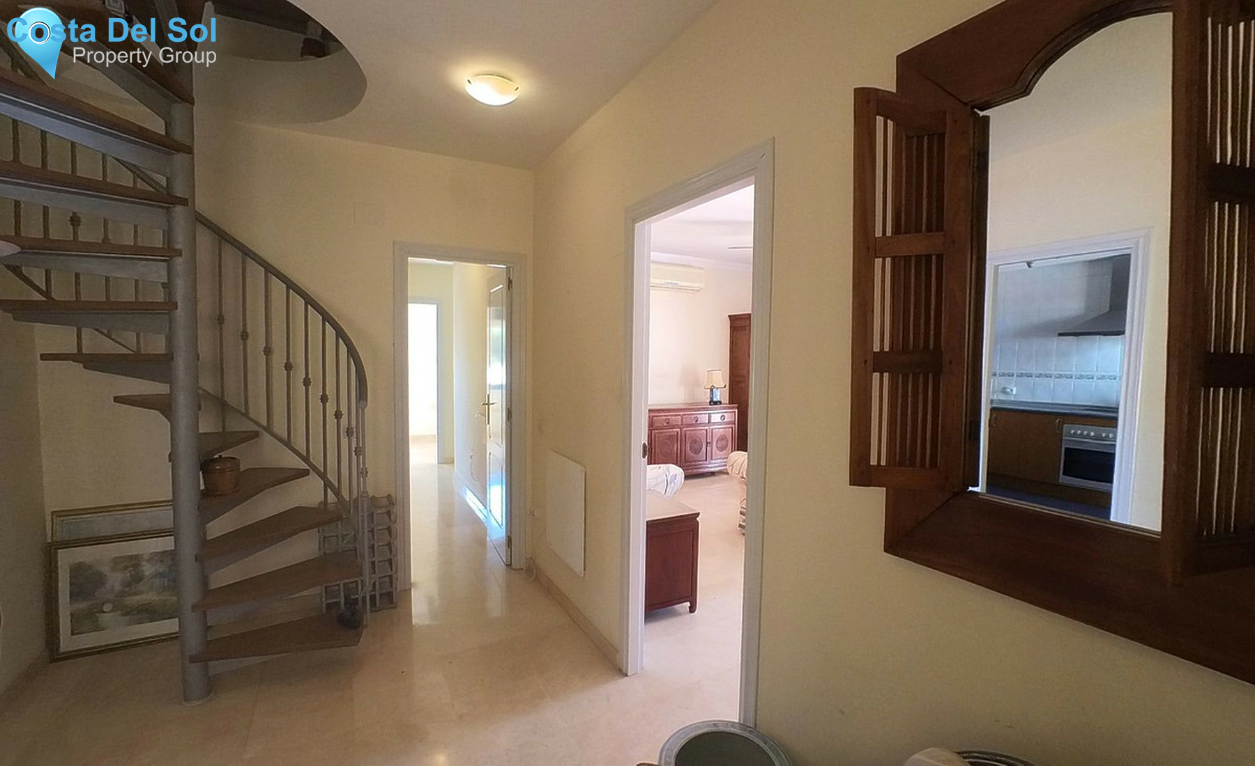 Top Floor Apartment in Estepona-1271627