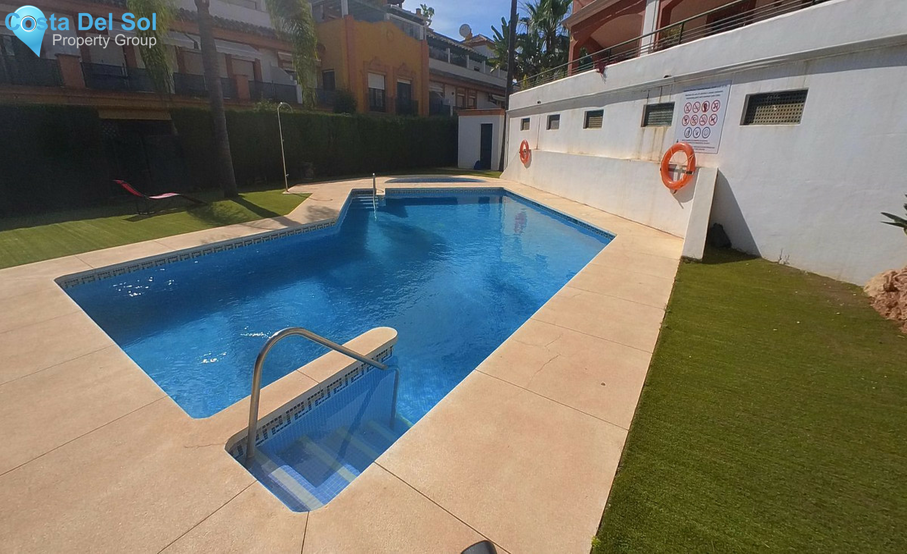 Top Floor Apartment in Estepona-1271632