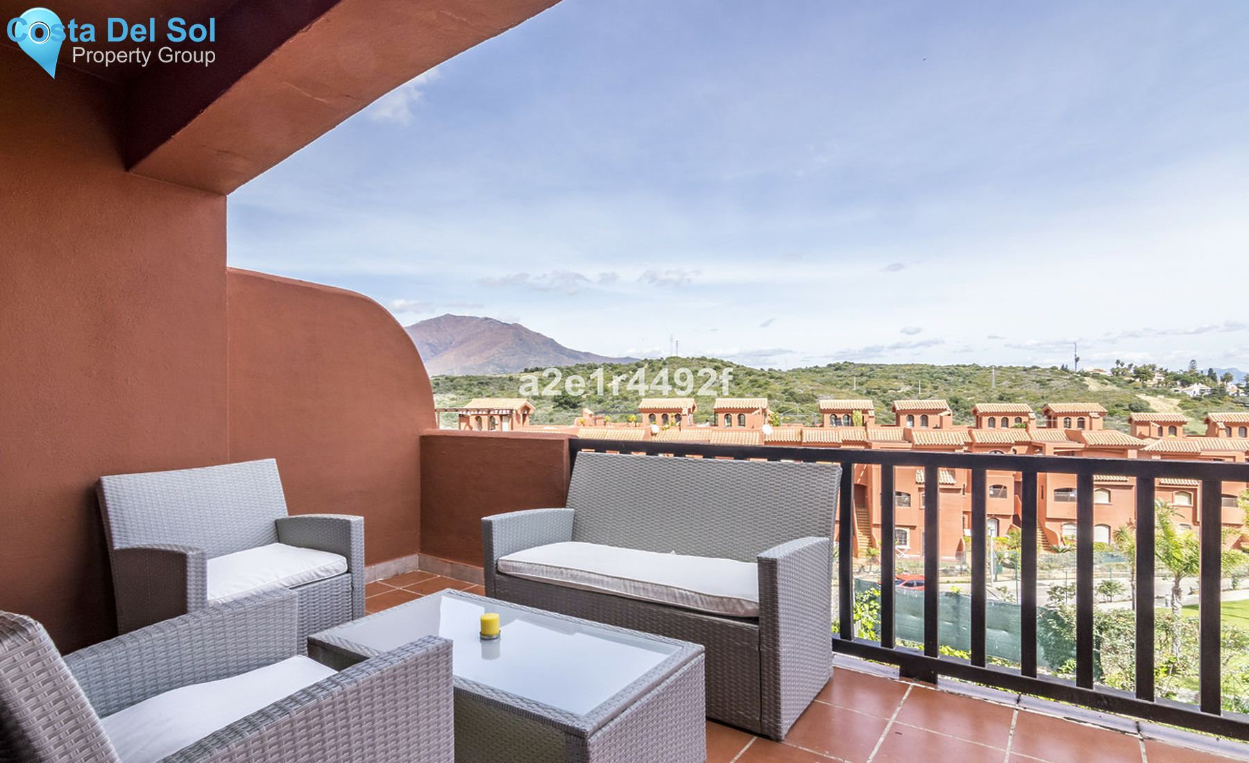 Top Floor Apartment in Estepona-1297129