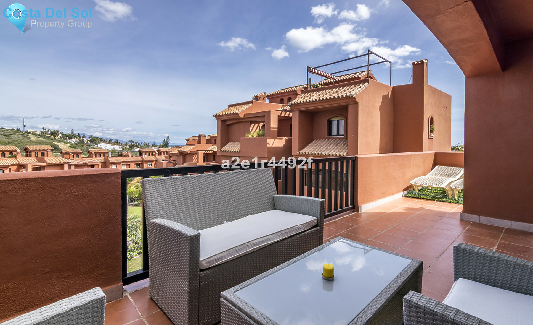 Top Floor Apartment in Estepona-1297134