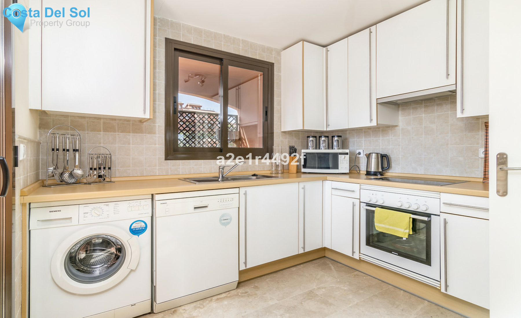 Top Floor Apartment in Estepona-1297120