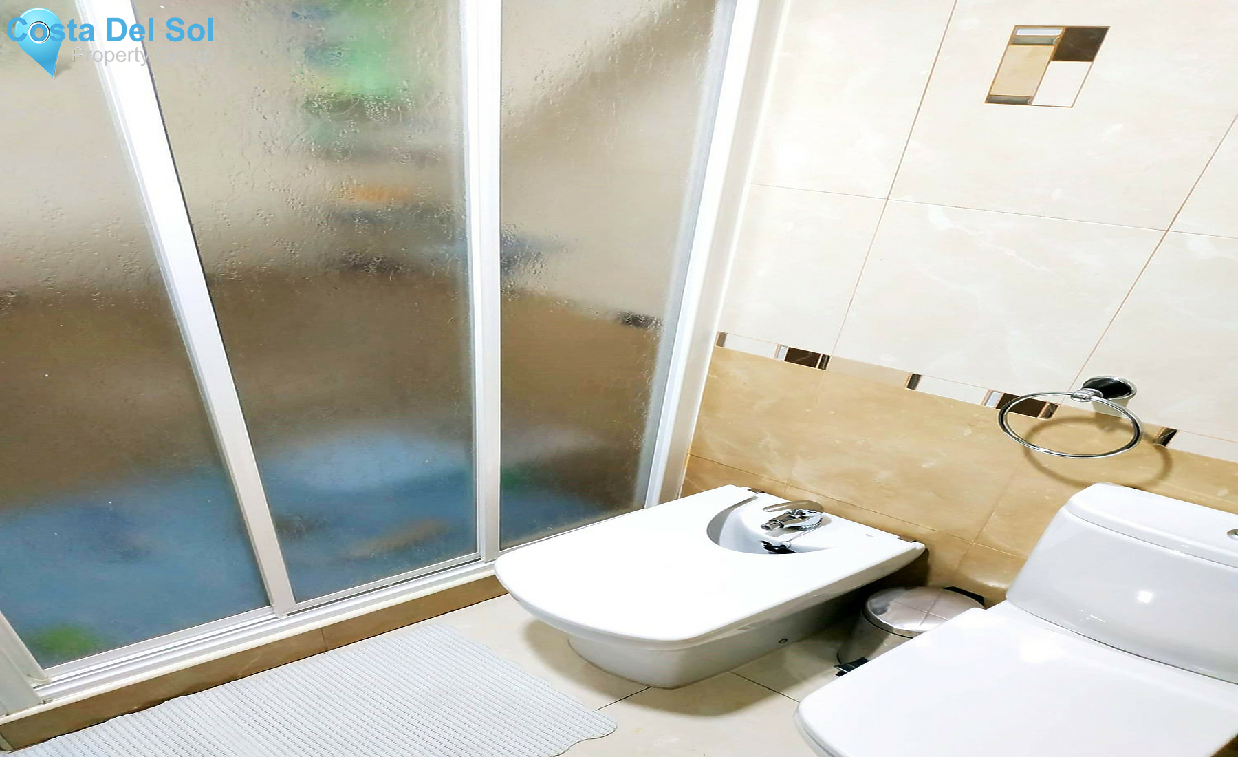 Top Floor Apartment in Estepona-1322469