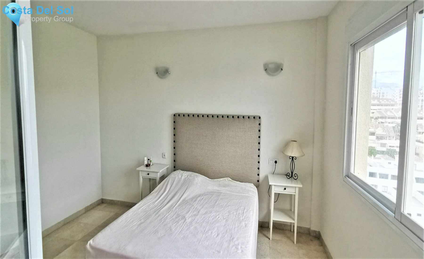 Top Floor Apartment in Estepona-1323433