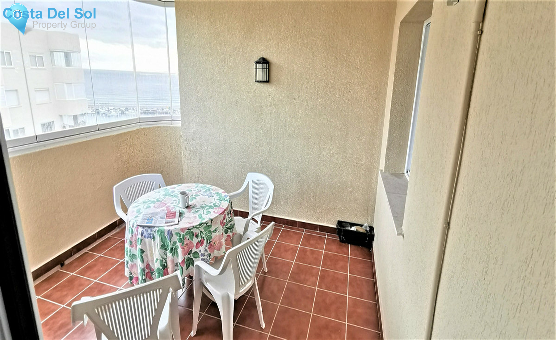 Top Floor Apartment in Estepona-1323437