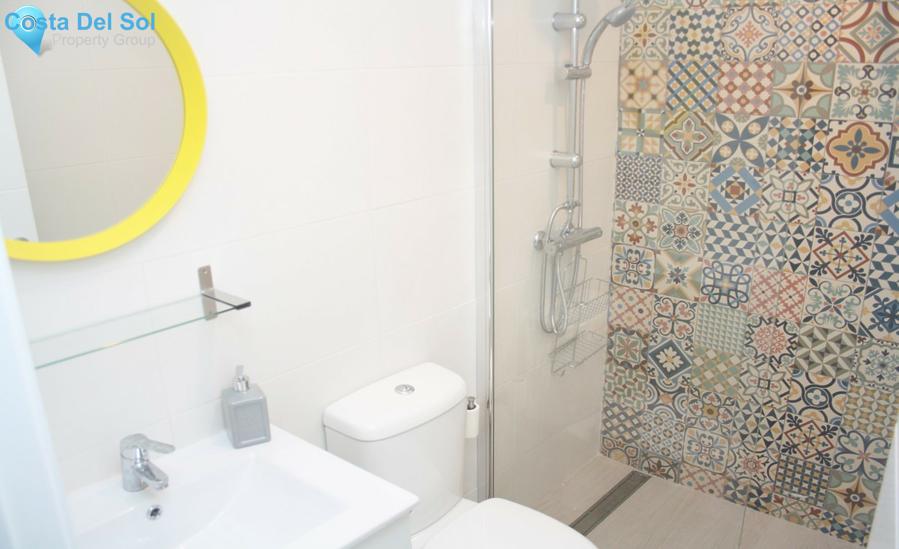 Top Floor Apartment in Estepona-1324554
