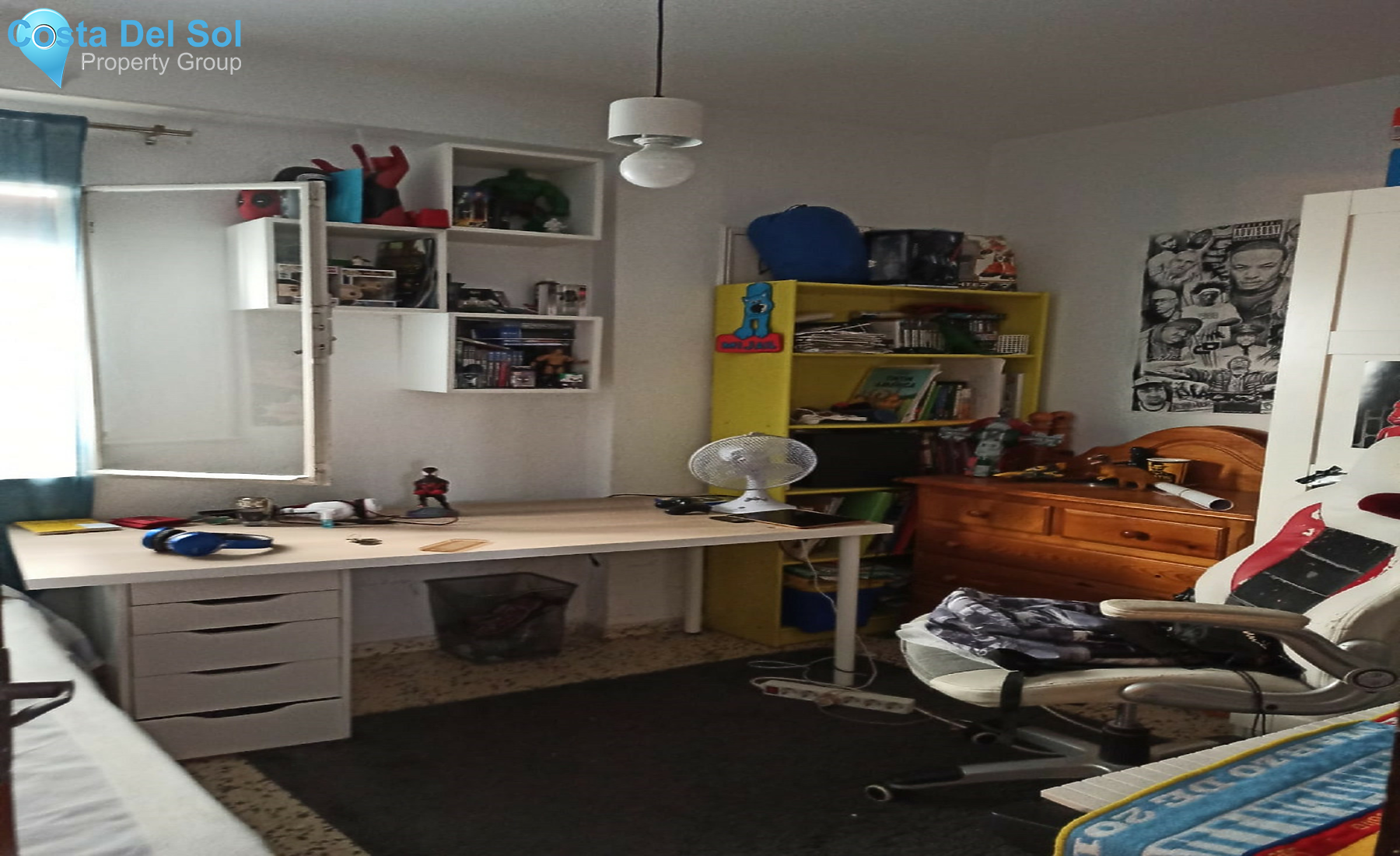 Top Floor Apartment in Estepona-1361737