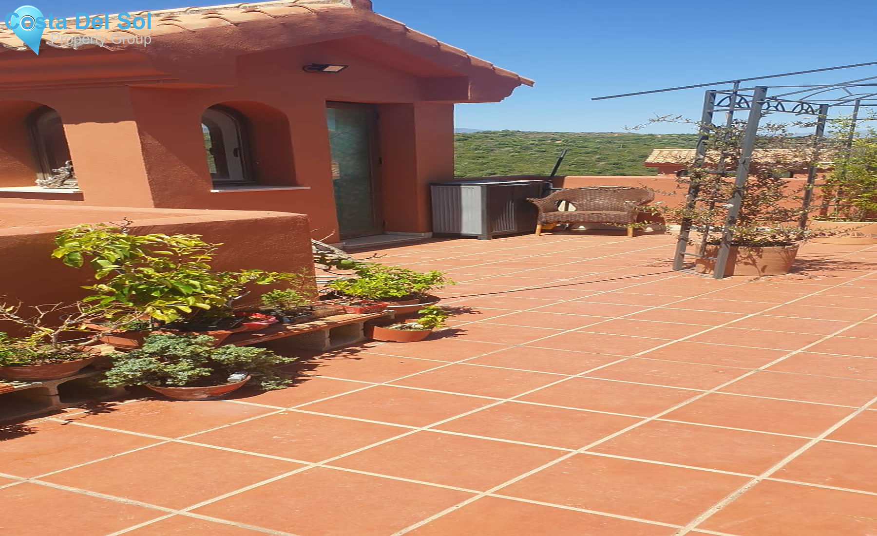 Top Floor Apartment in Estepona-1415832