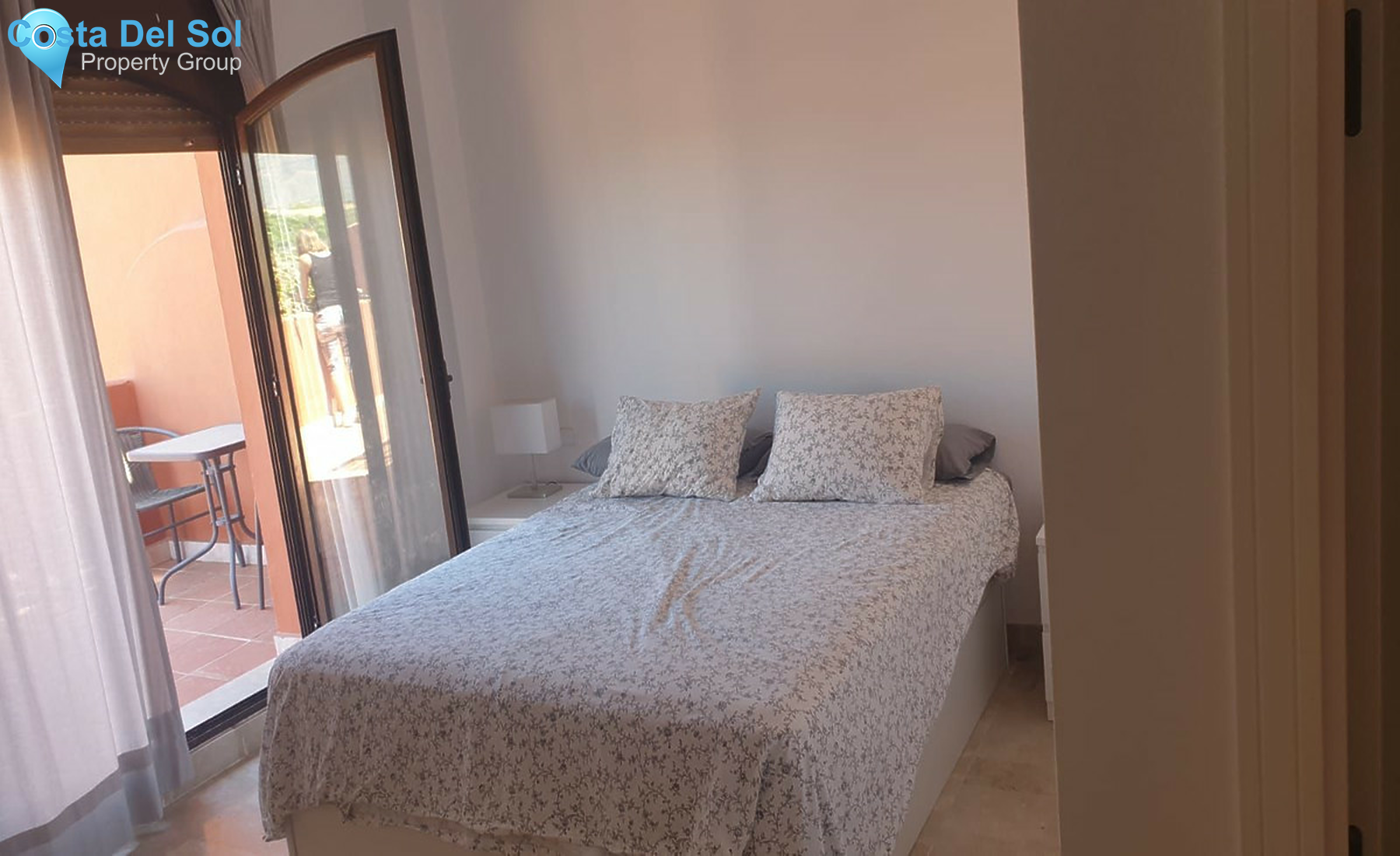 Top Floor Apartment in Estepona-1415846