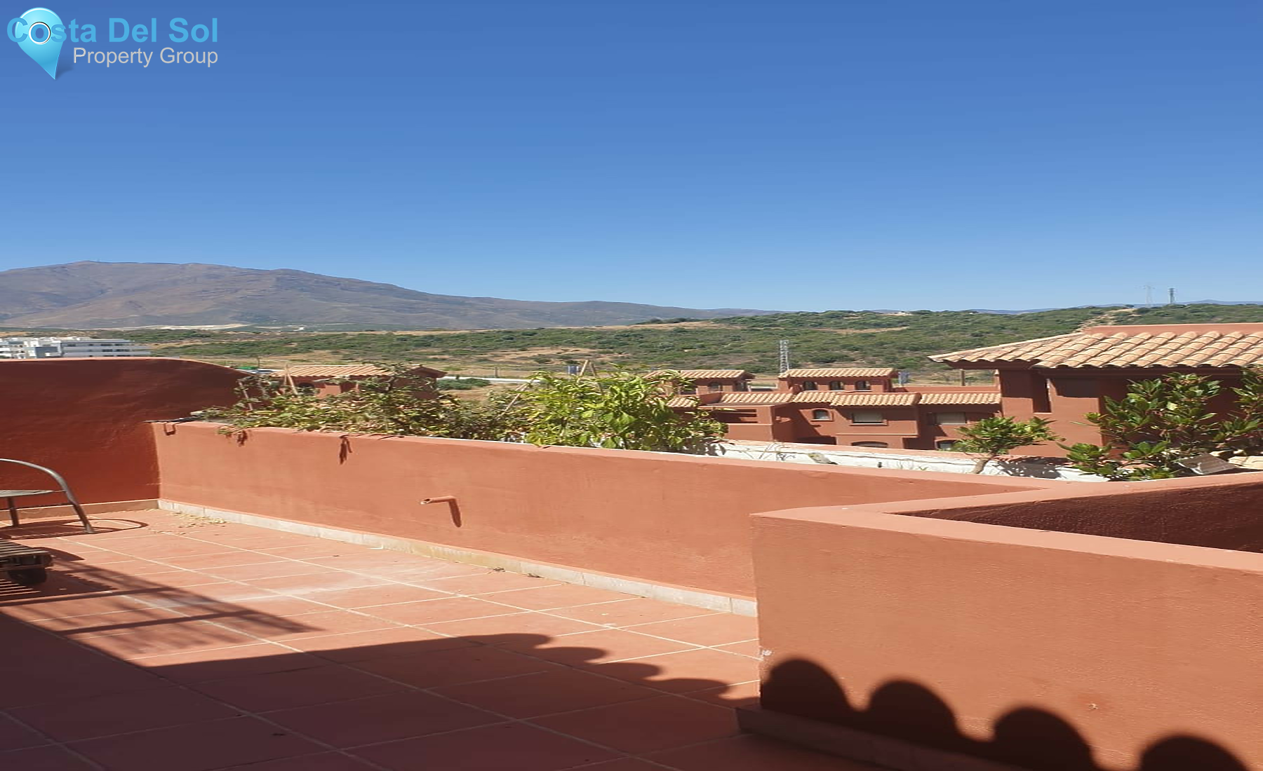 Top Floor Apartment in Estepona-1415836
