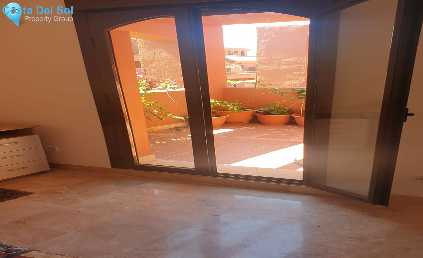 Top Floor Apartment in Estepona-1415840