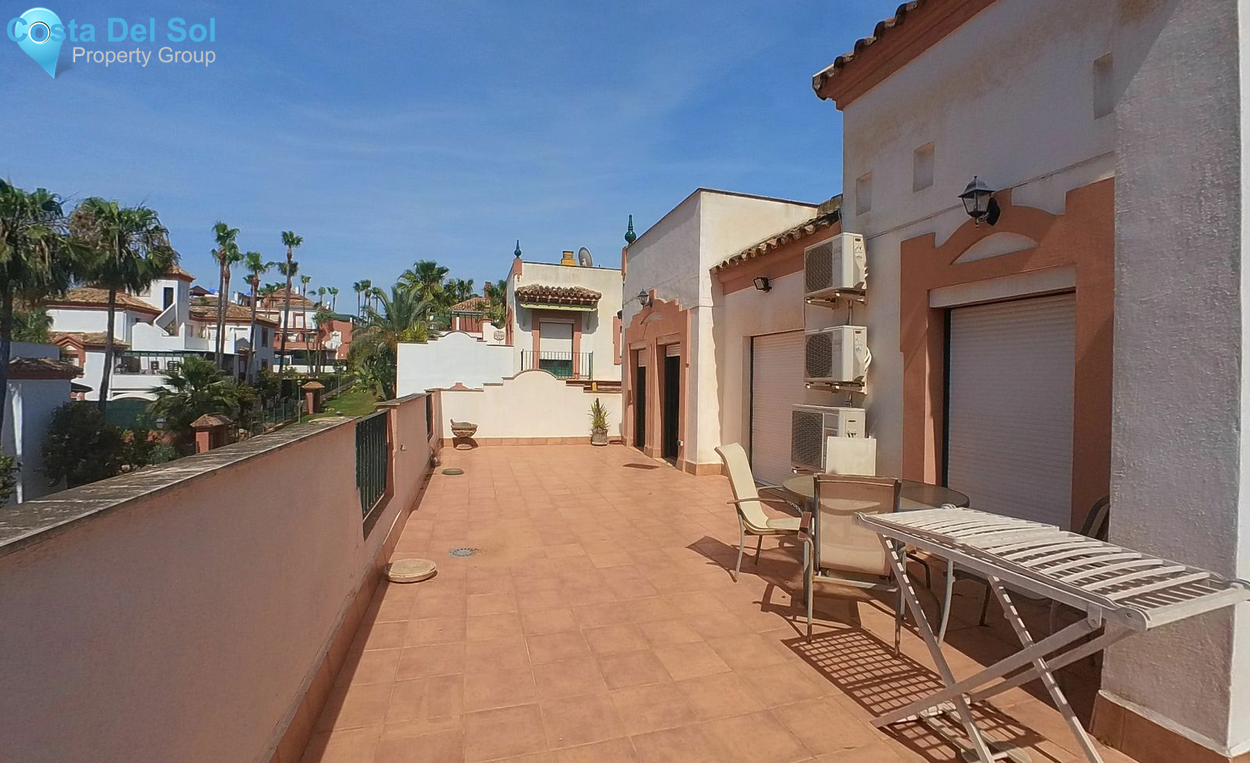 Top Floor Apartment in Estepona