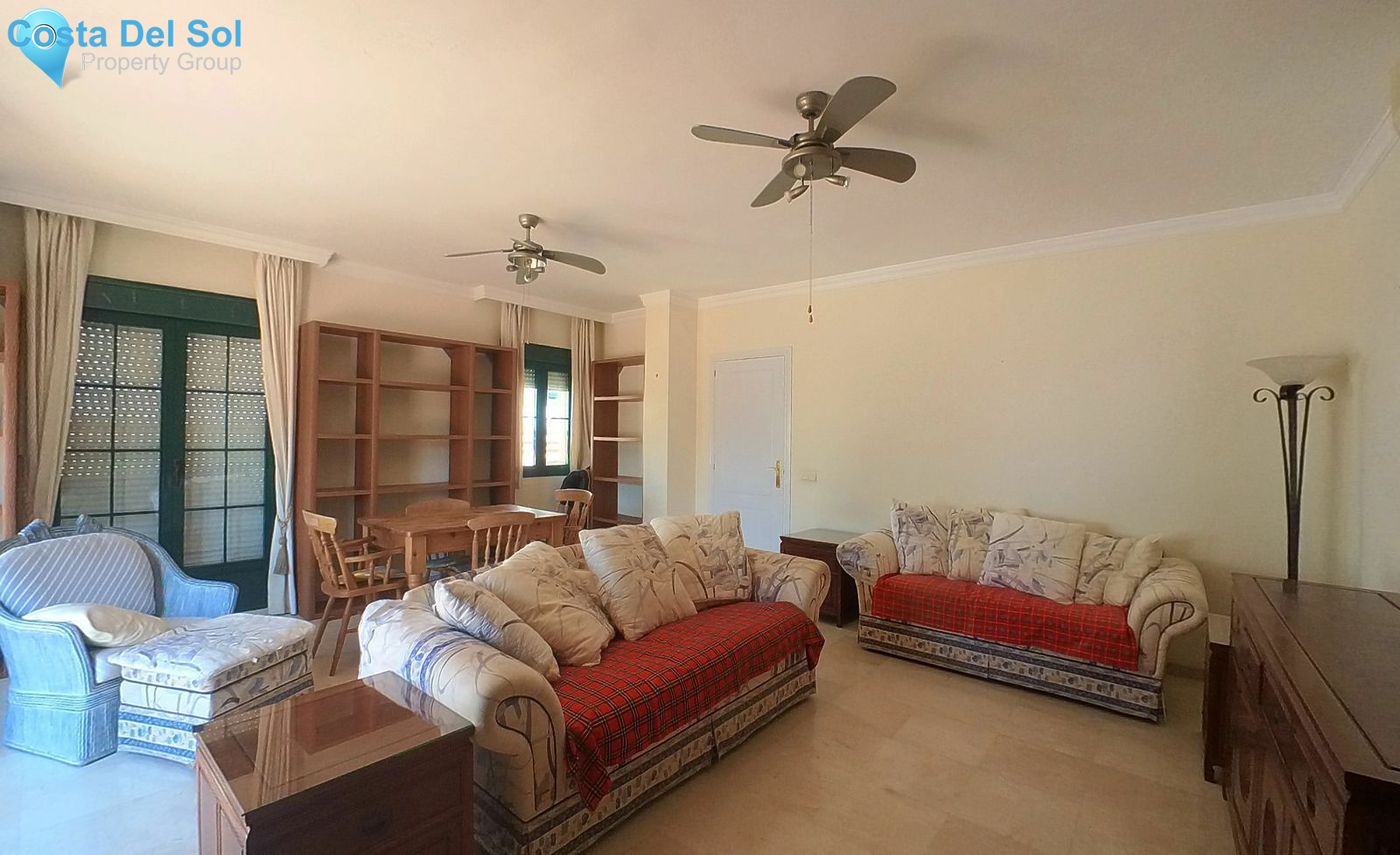 Top Floor Apartment in Estepona-1138362
