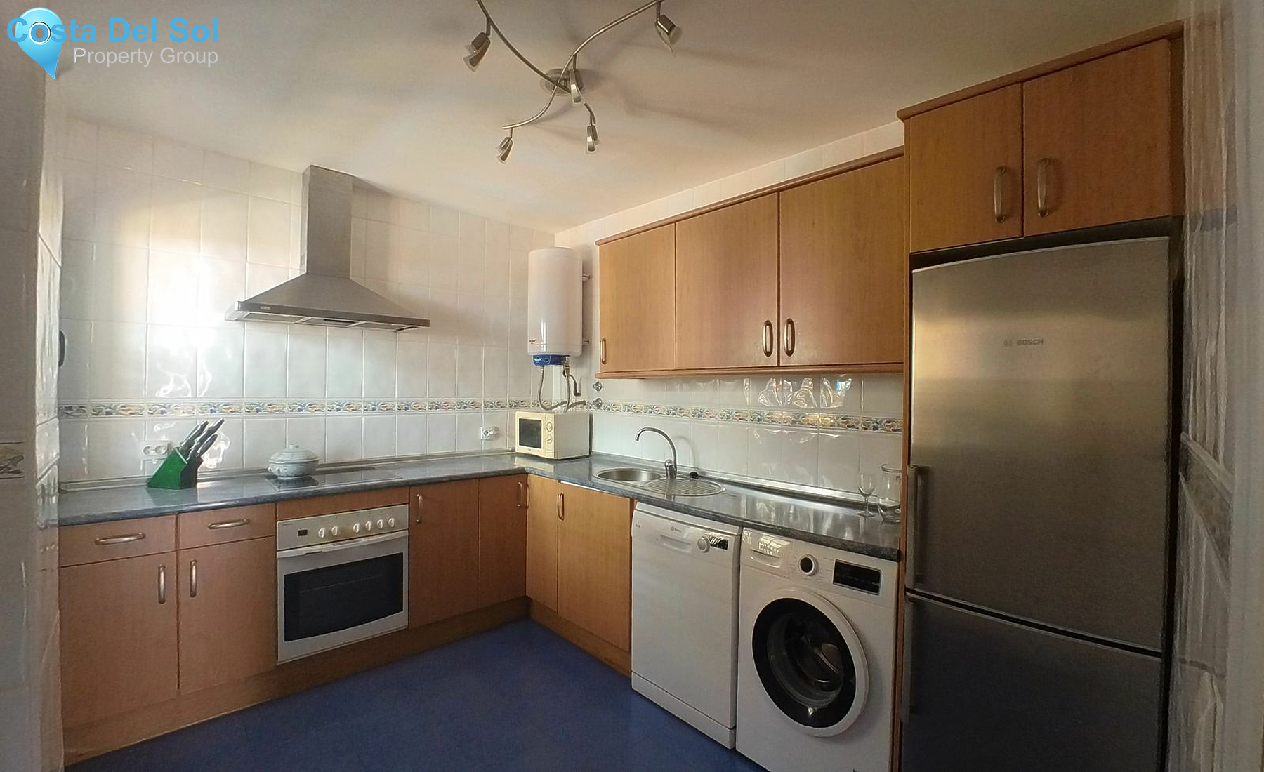 Top Floor Apartment in Estepona-1138363