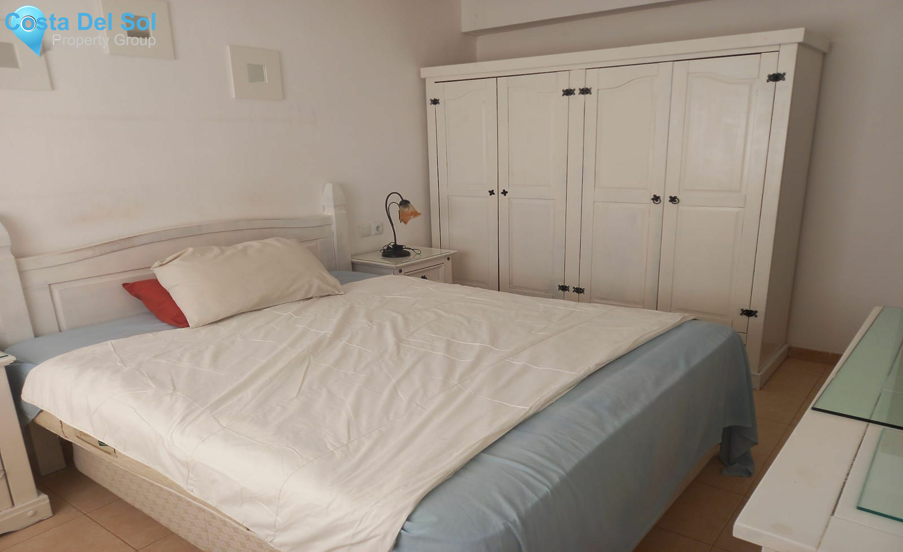 Top Floor Apartment in Estepona-1153945