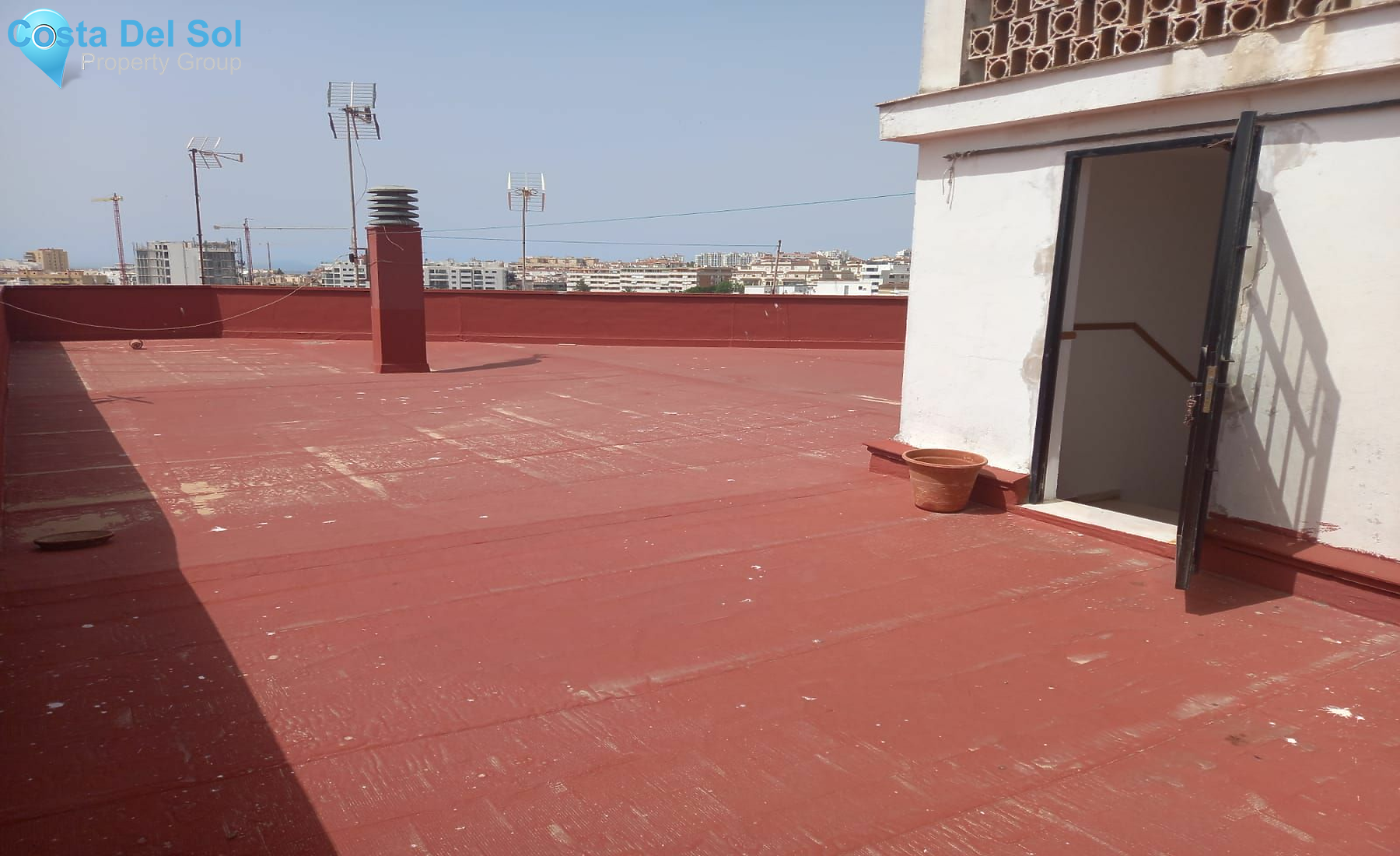 Top Floor Apartment in Estepona-1153932