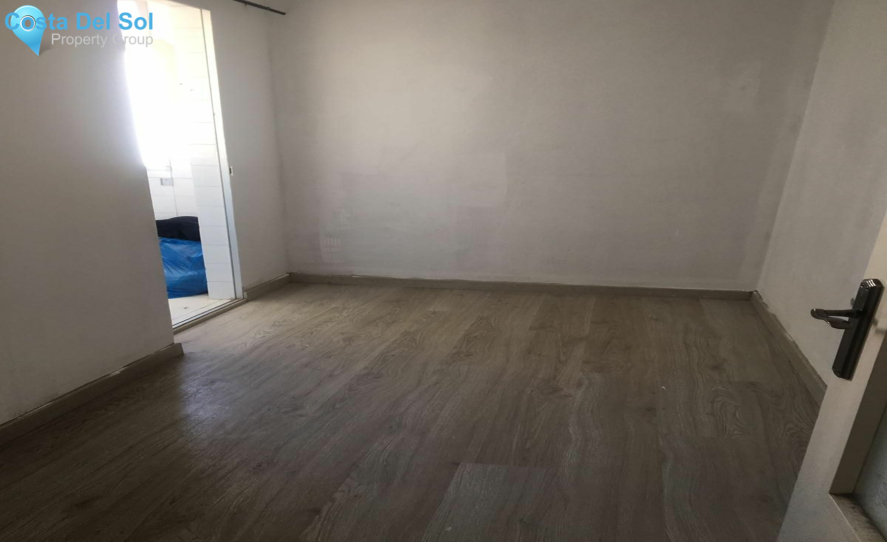 Top Floor Apartment in Estepona-1160020