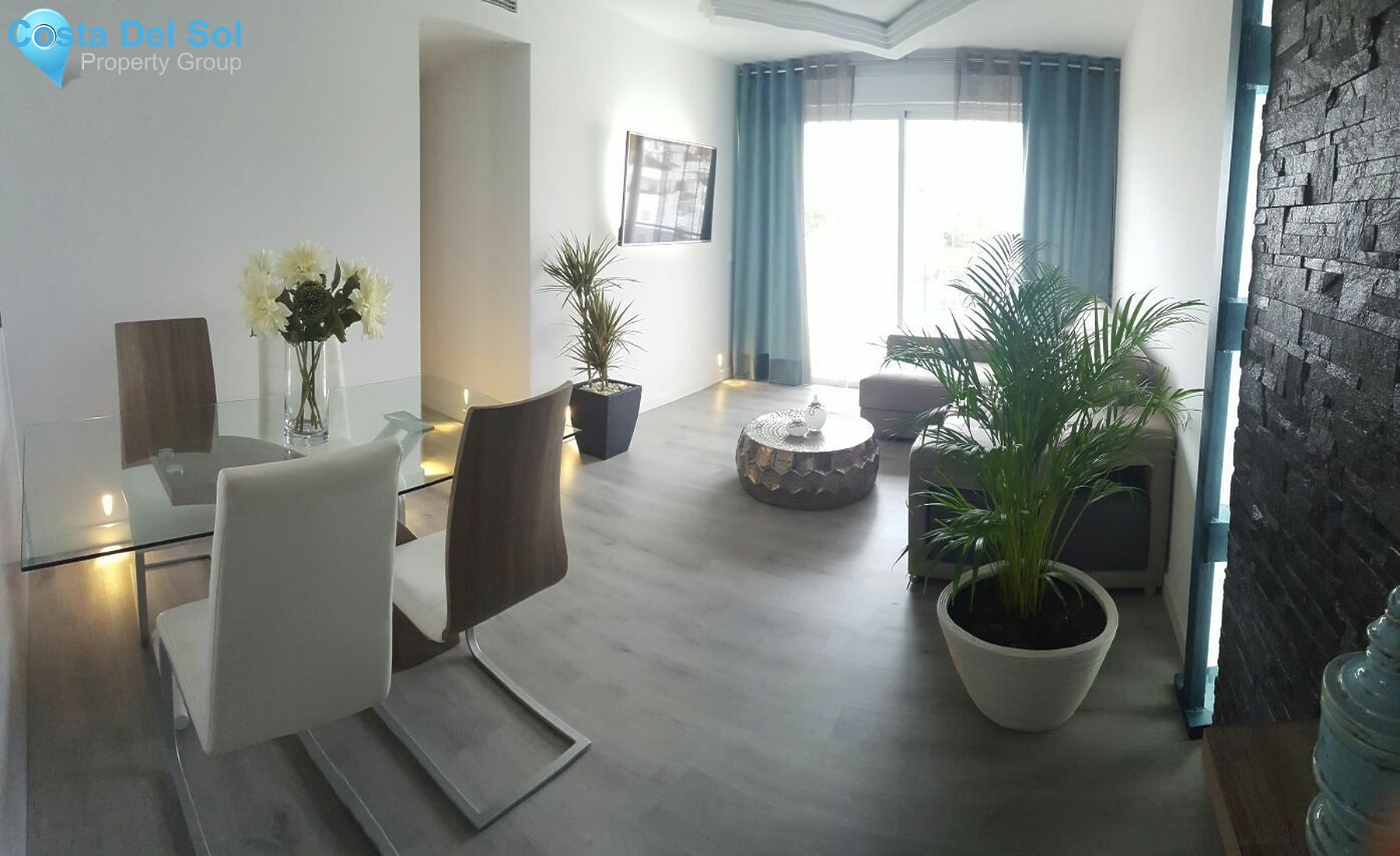 Top Floor Apartment in Estepona-1203026