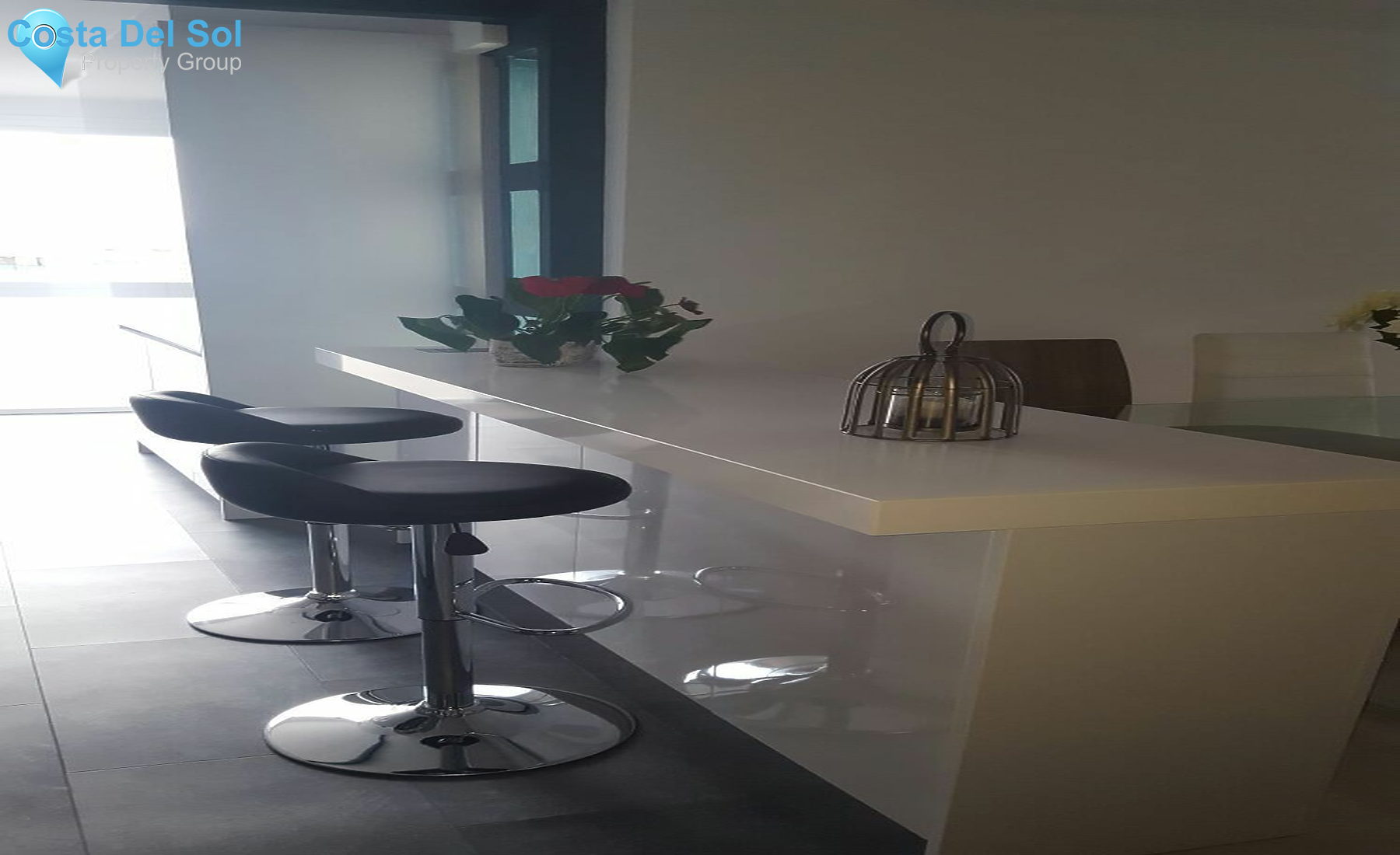 Top Floor Apartment in Estepona-1203035