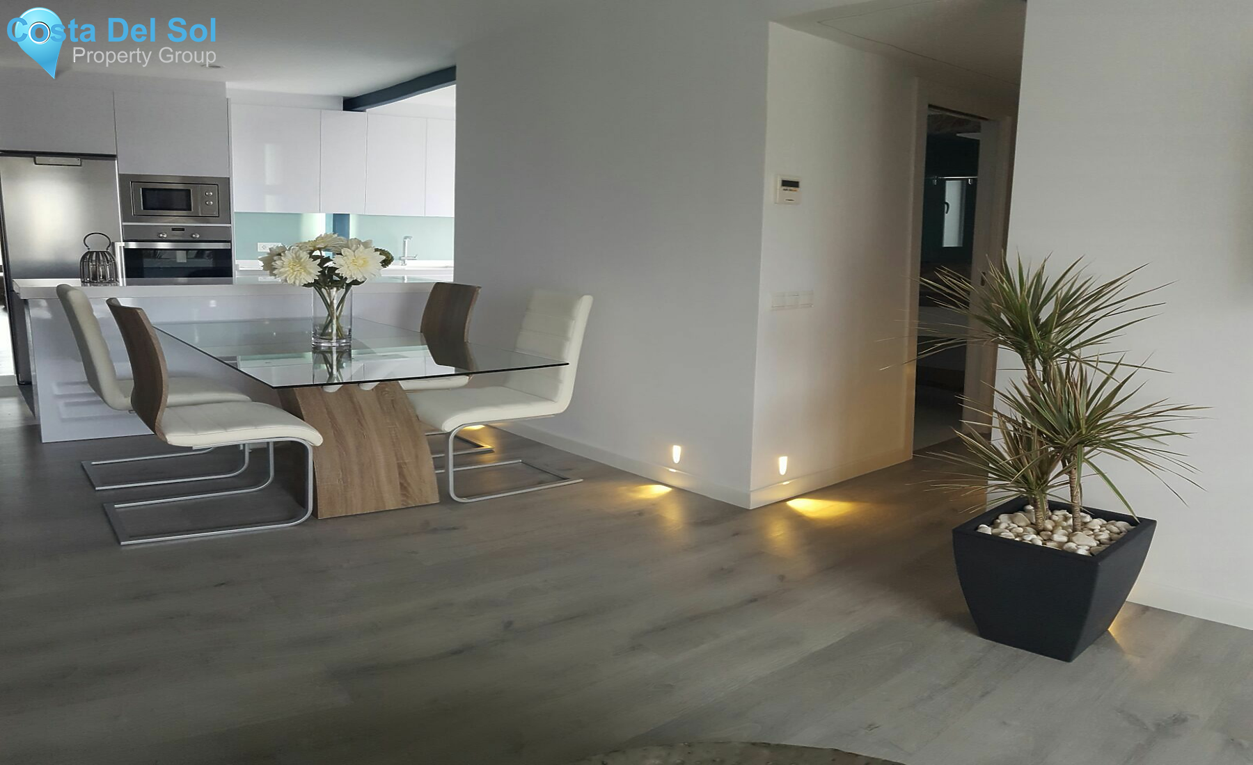 Top Floor Apartment in Estepona-1203030