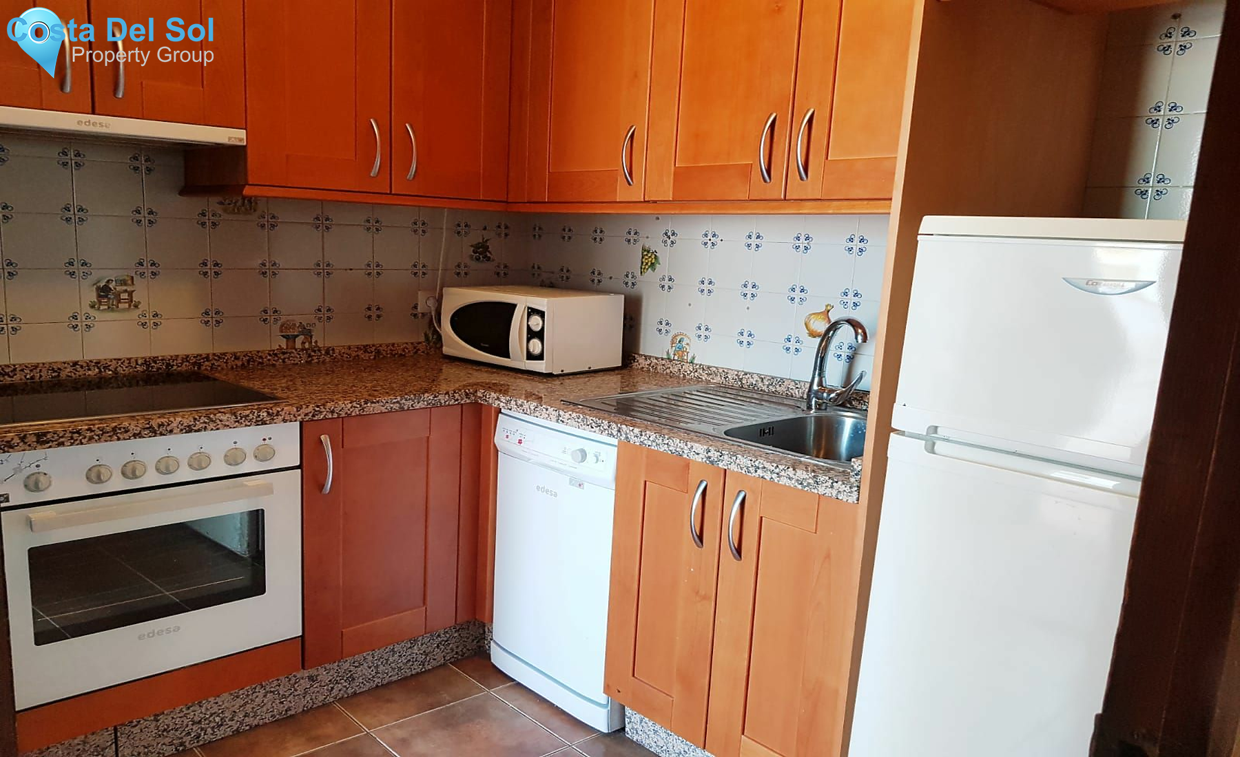 Top Floor Apartment in Estepona-1215269