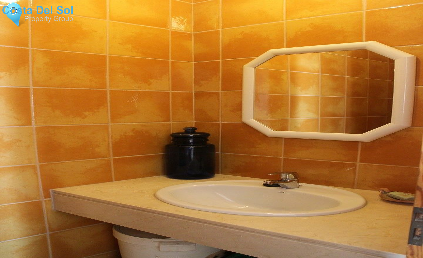 Top Floor Apartment in Estepona-1443876