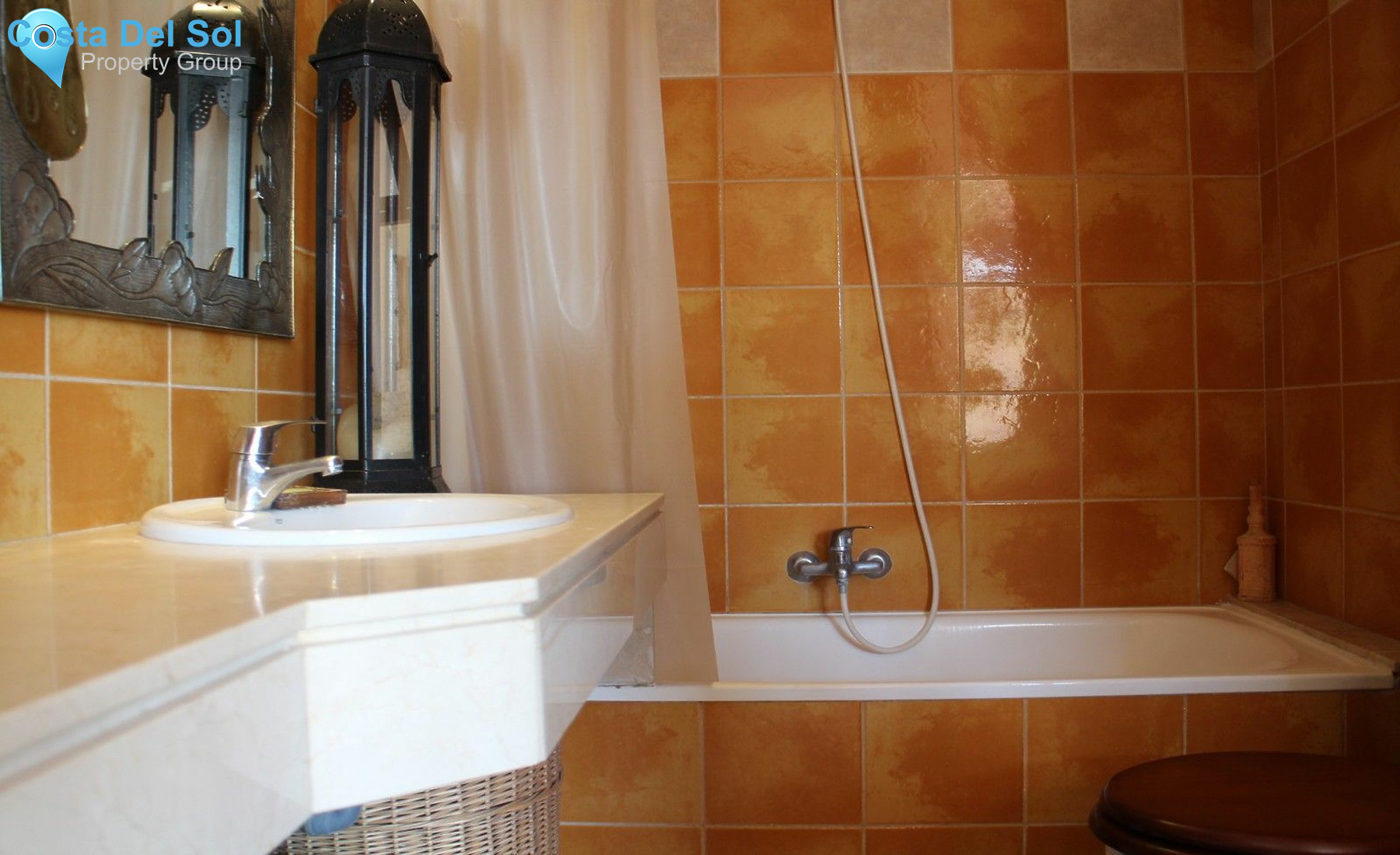 Top Floor Apartment in Estepona-1443877