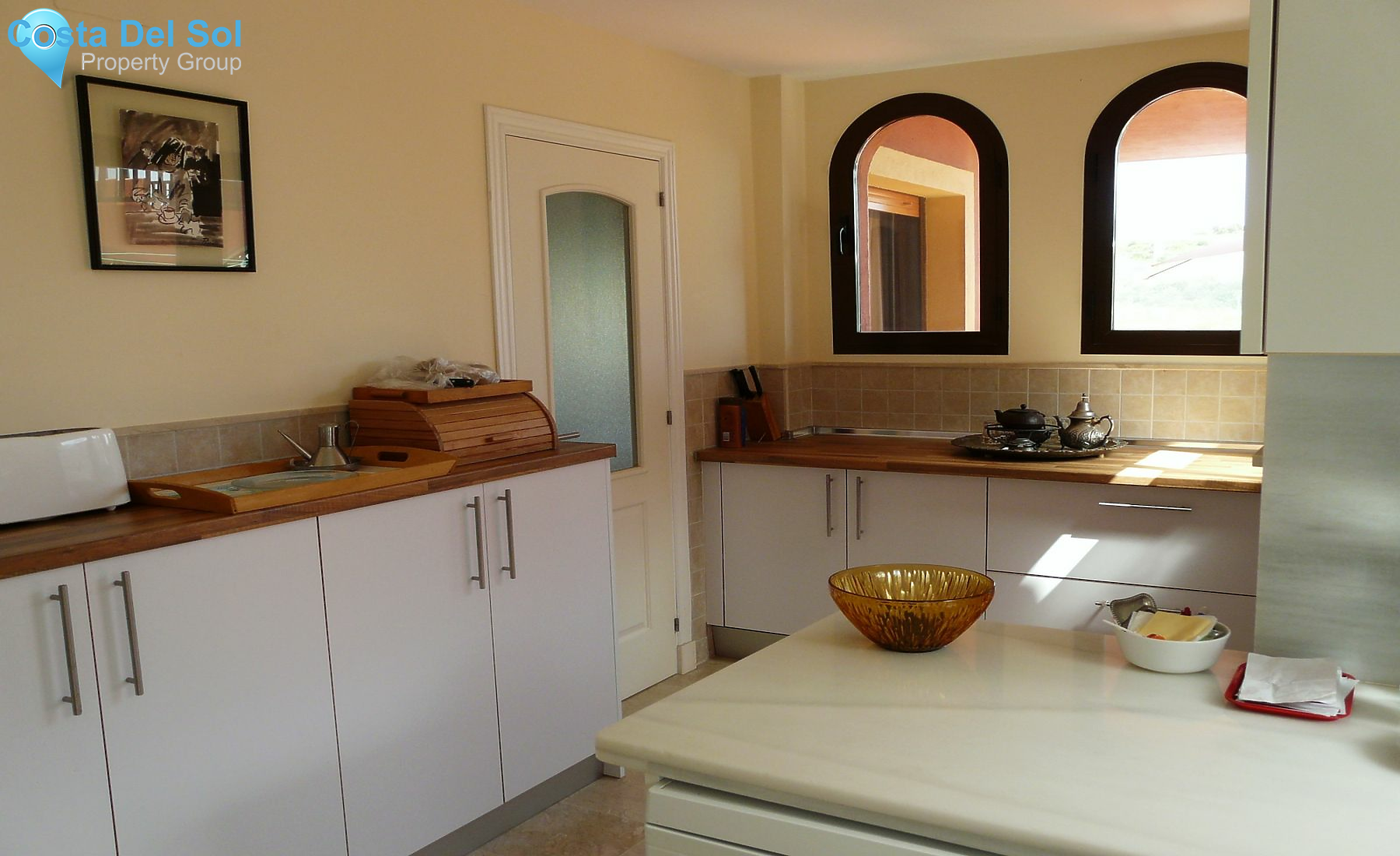 Top Floor Apartment in Estepona-1485120