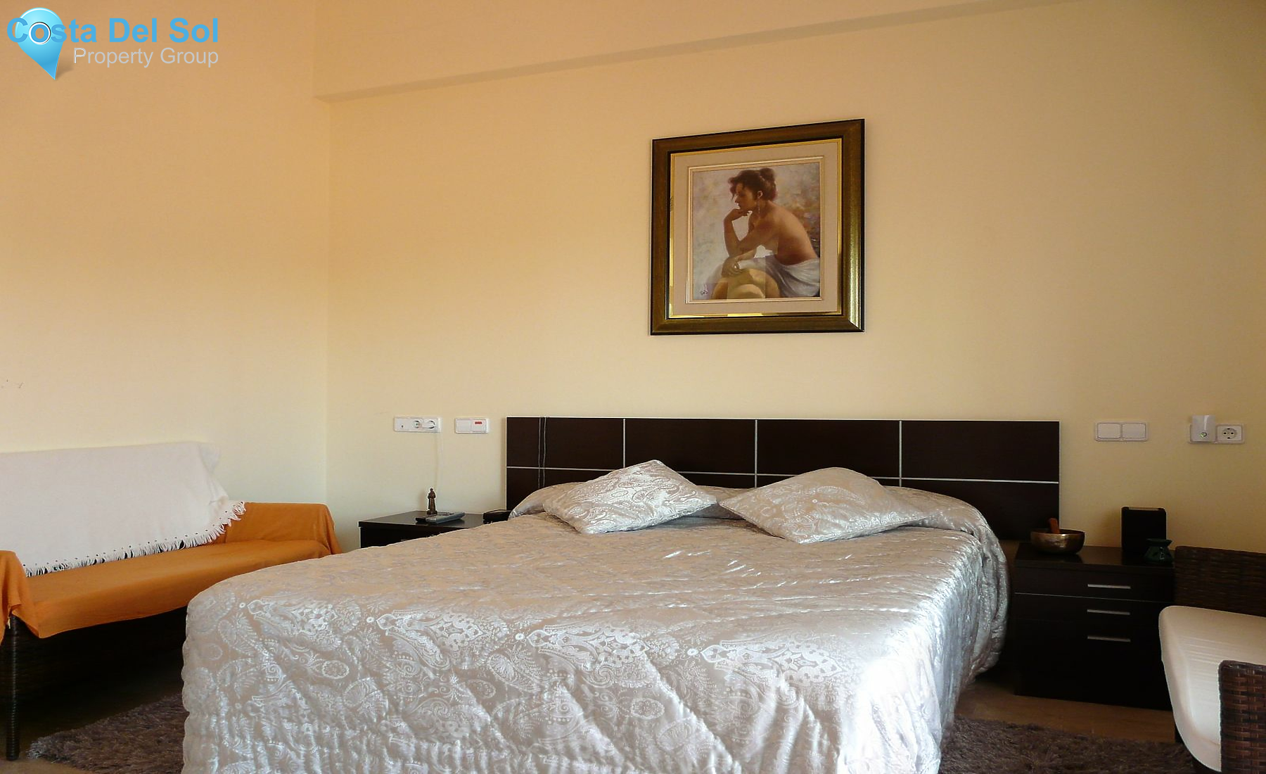 Top Floor Apartment in Estepona-1485127