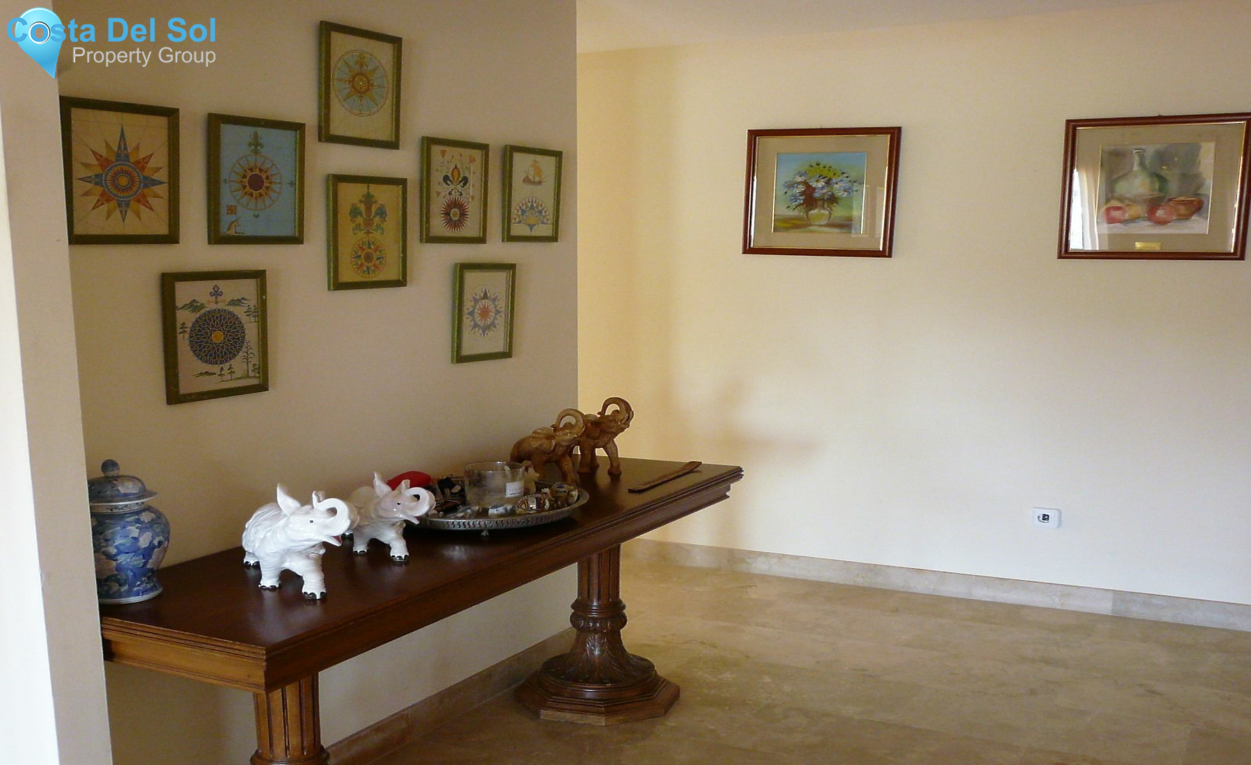 Top Floor Apartment in Estepona-1485111