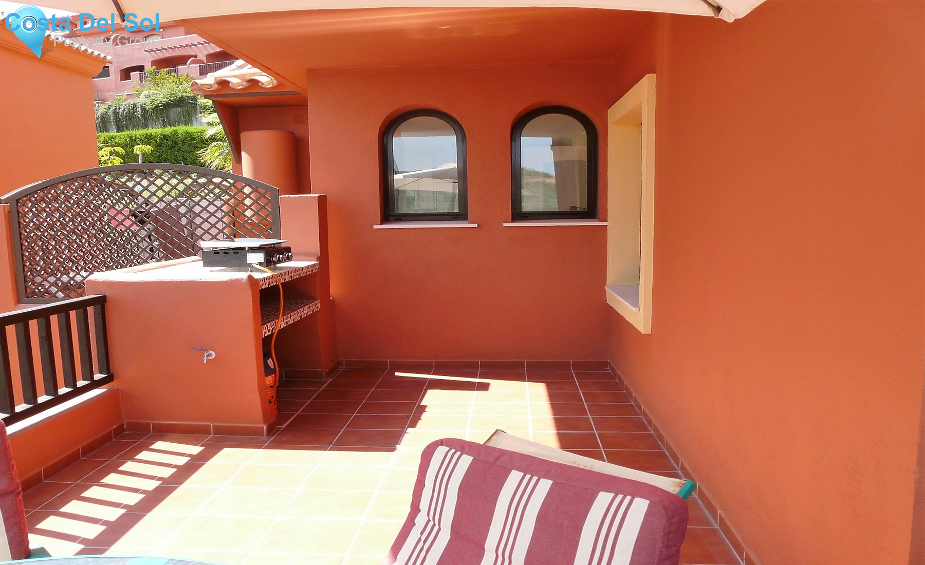 Top Floor Apartment in Estepona-1485116