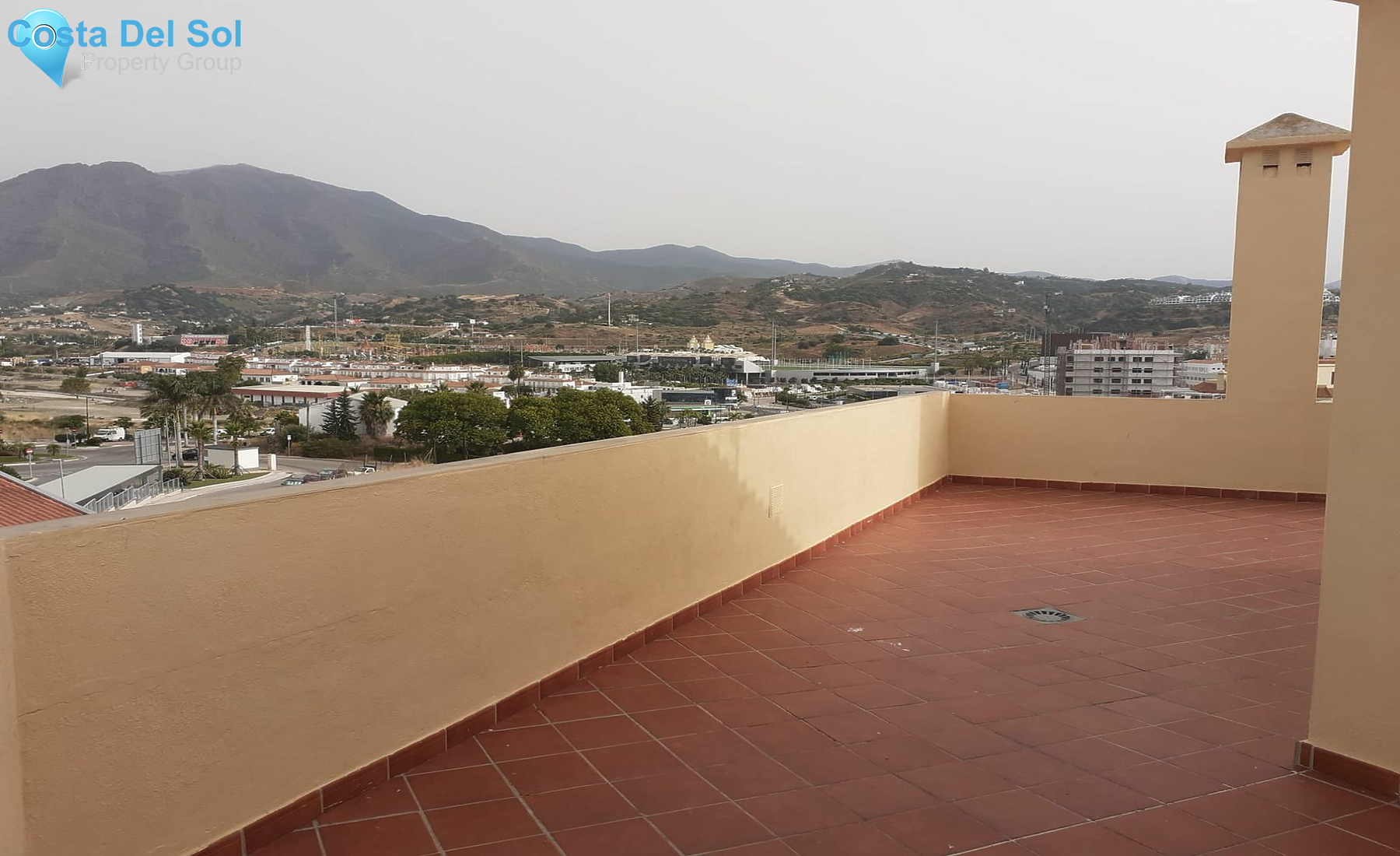 Top Floor Apartment in Estepona-1519297