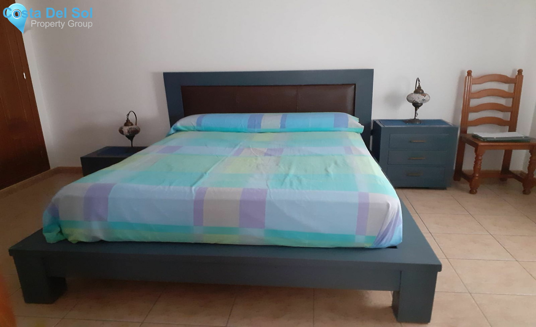 Top Floor Apartment in Estepona-1519305