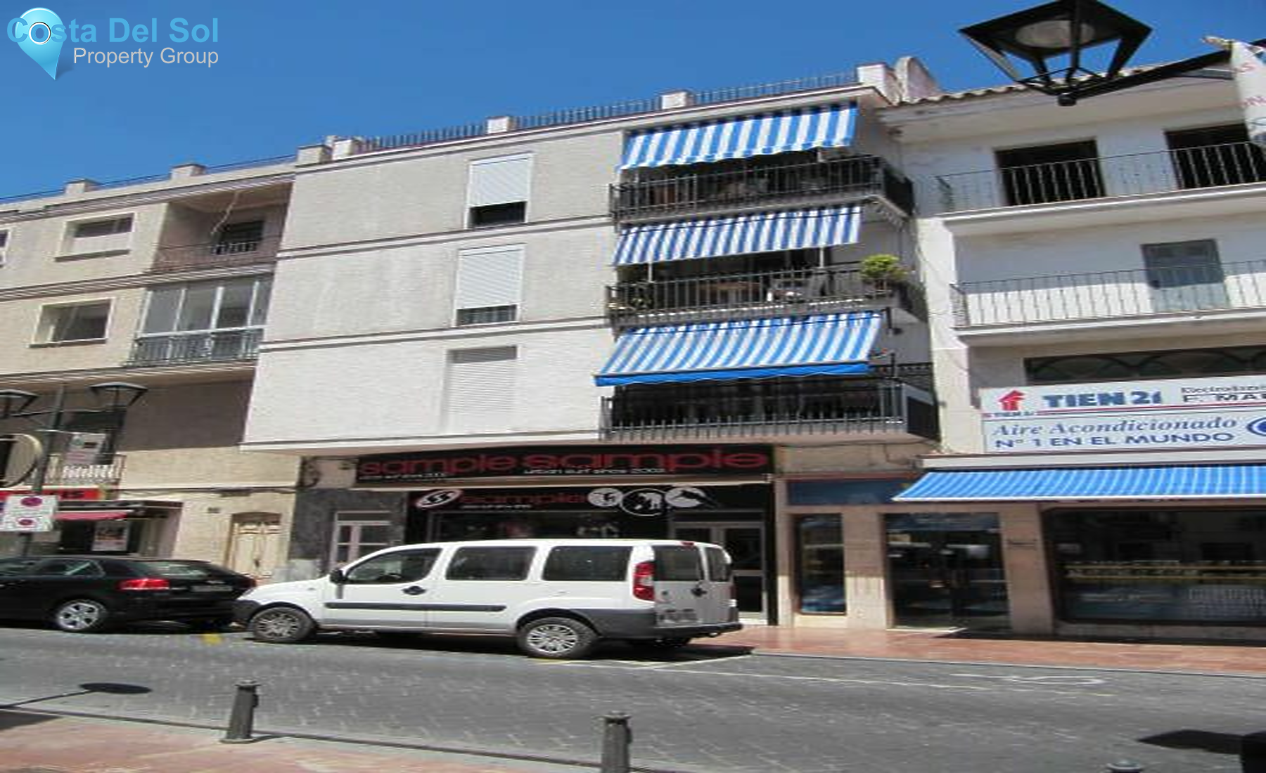 Top Floor Apartment in Estepona-1554405