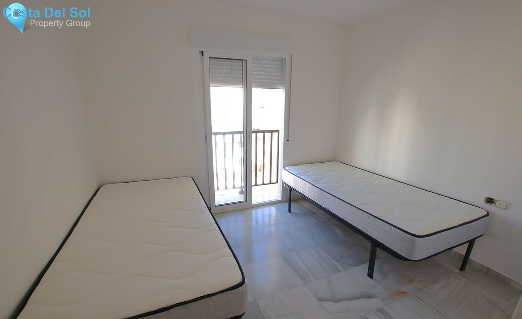 Top Floor Apartment in Fuengirola-1260236