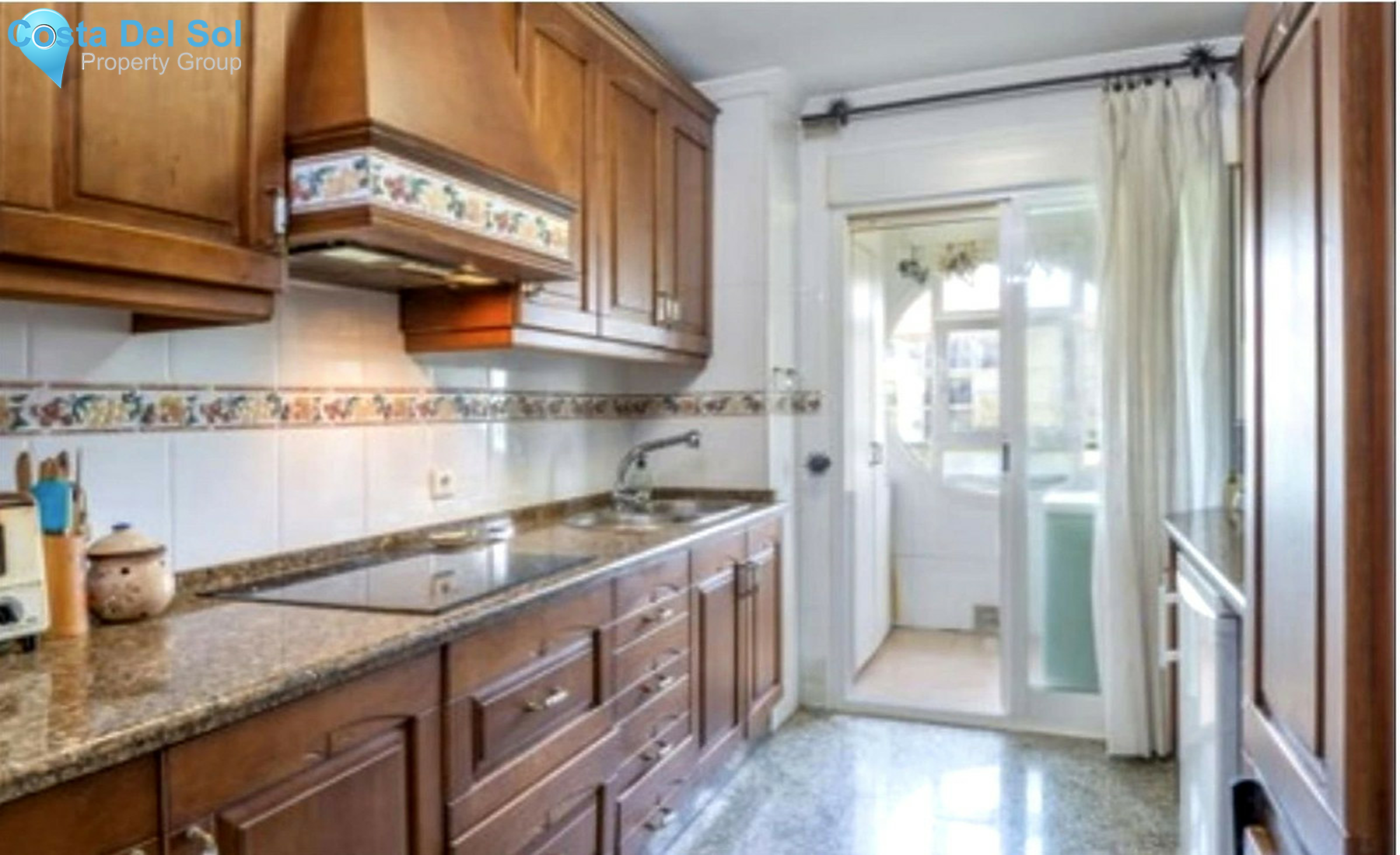 Top Floor Apartment in Fuengirola-1503219