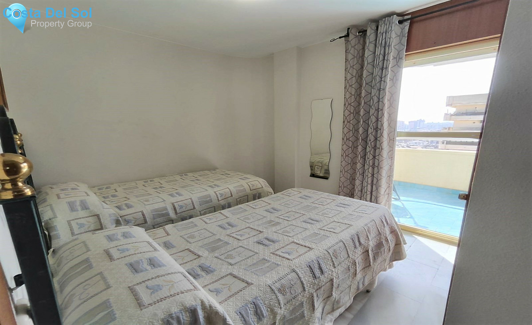 Top Floor Apartment in Fuengirola-1506280