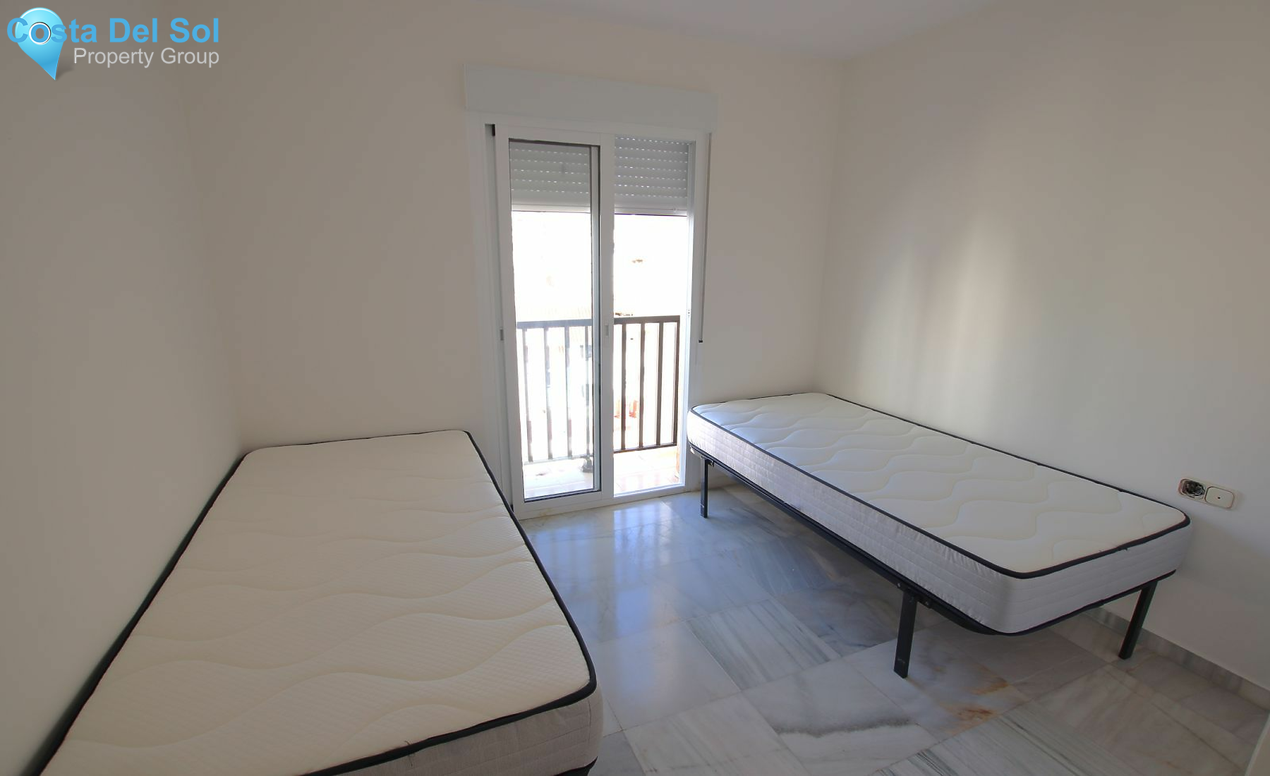 Top Floor Apartment in Fuengirola-1163850